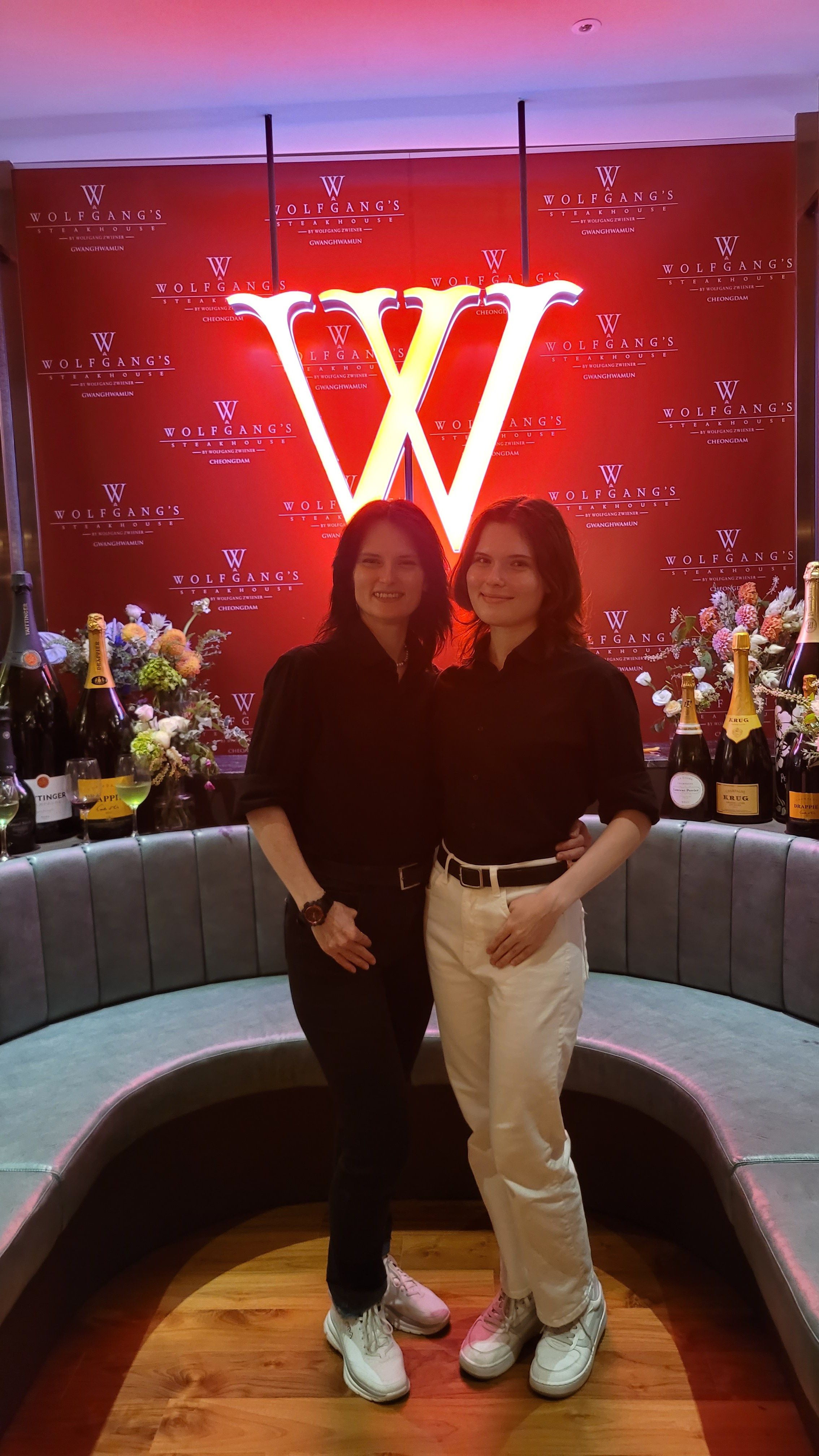 REPORTAGE: event EXPRIVENOW — WOLFGANG steak house Korea. Photographer in Seoul Dobrokvashina Natalya