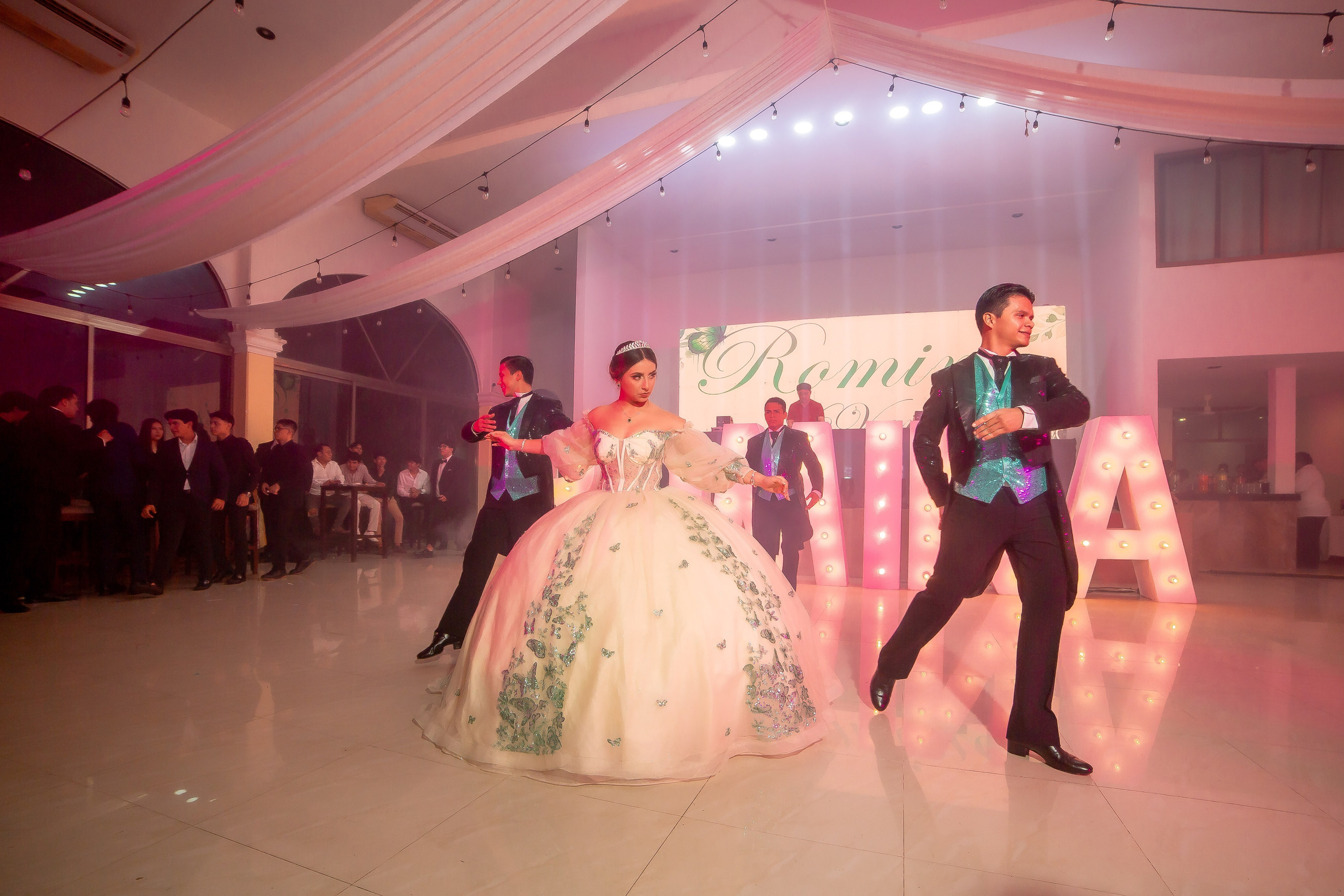 XV AÑOS ROMINA. Simón Enríquez Studio