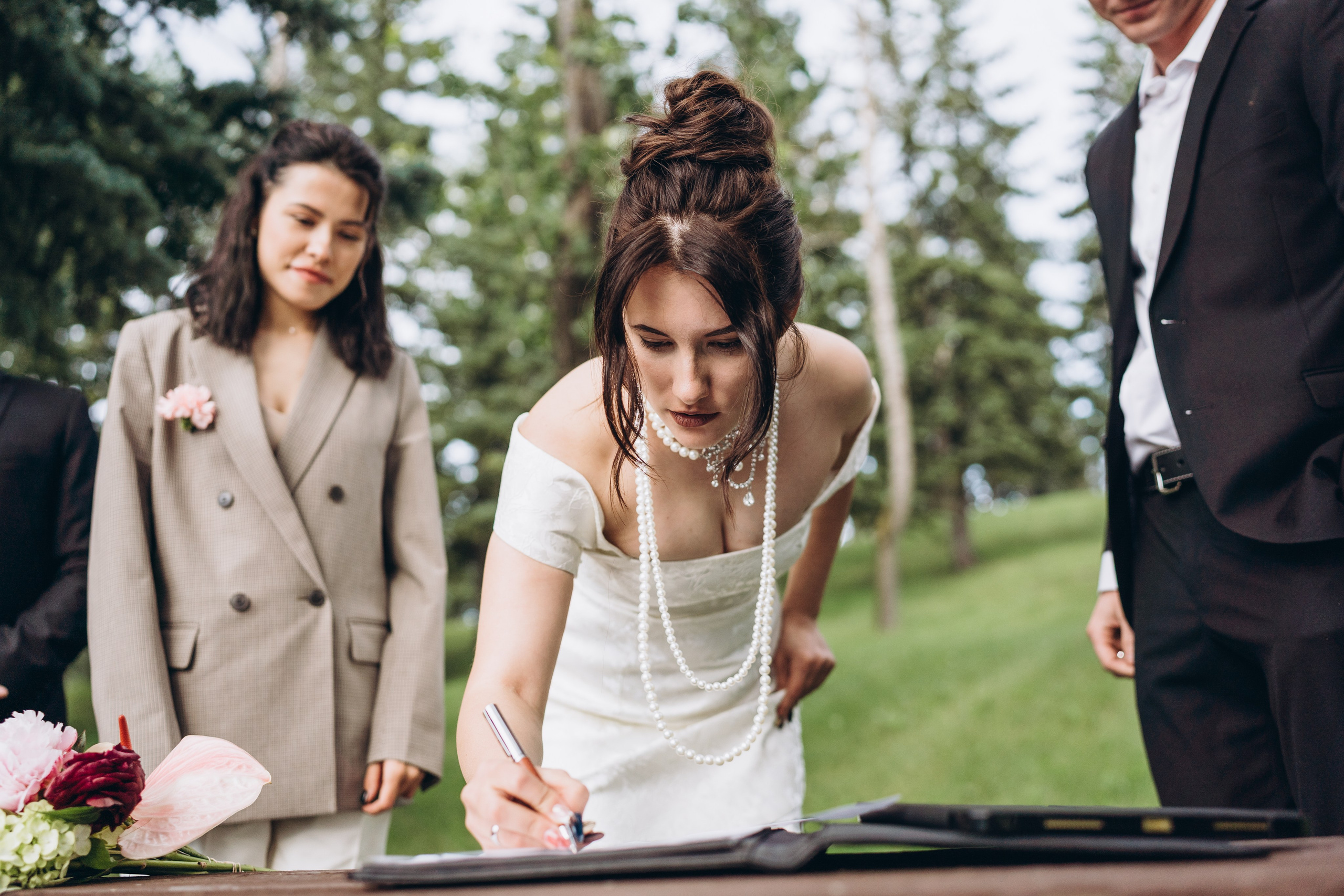 Olena & Danylo. Calgary Wedding & Lifestyle Photographer — Yevhen Polishchuk
