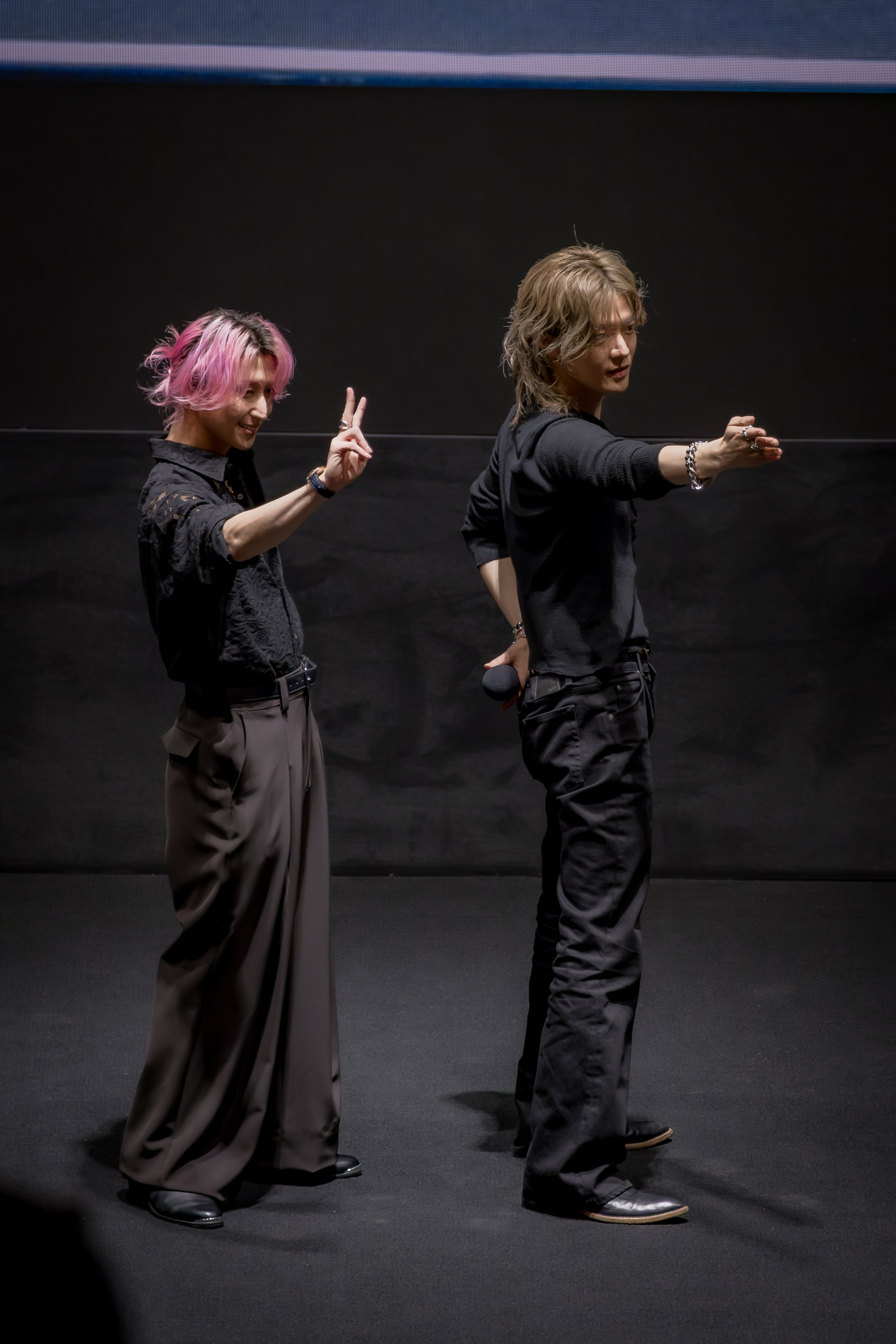 “SPECIALS” in COEX, Seoul with YUTA NAKAMOTO & SAKUMA DAISUKE. Photographer in Seoul Dobrokvashina Natalya