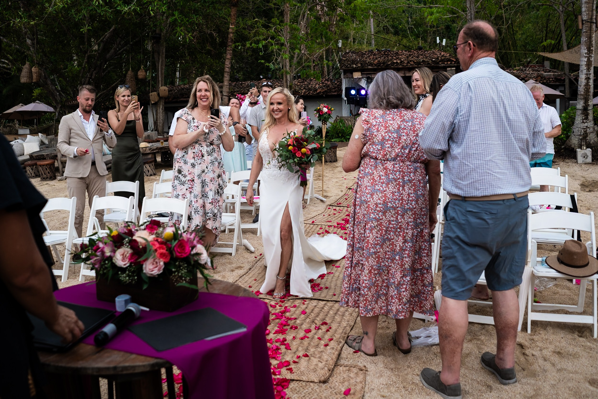 Aggie & Brian. Fotografía de Bodas Profesionales en Puerto Vallarta y Riviera Nayarit