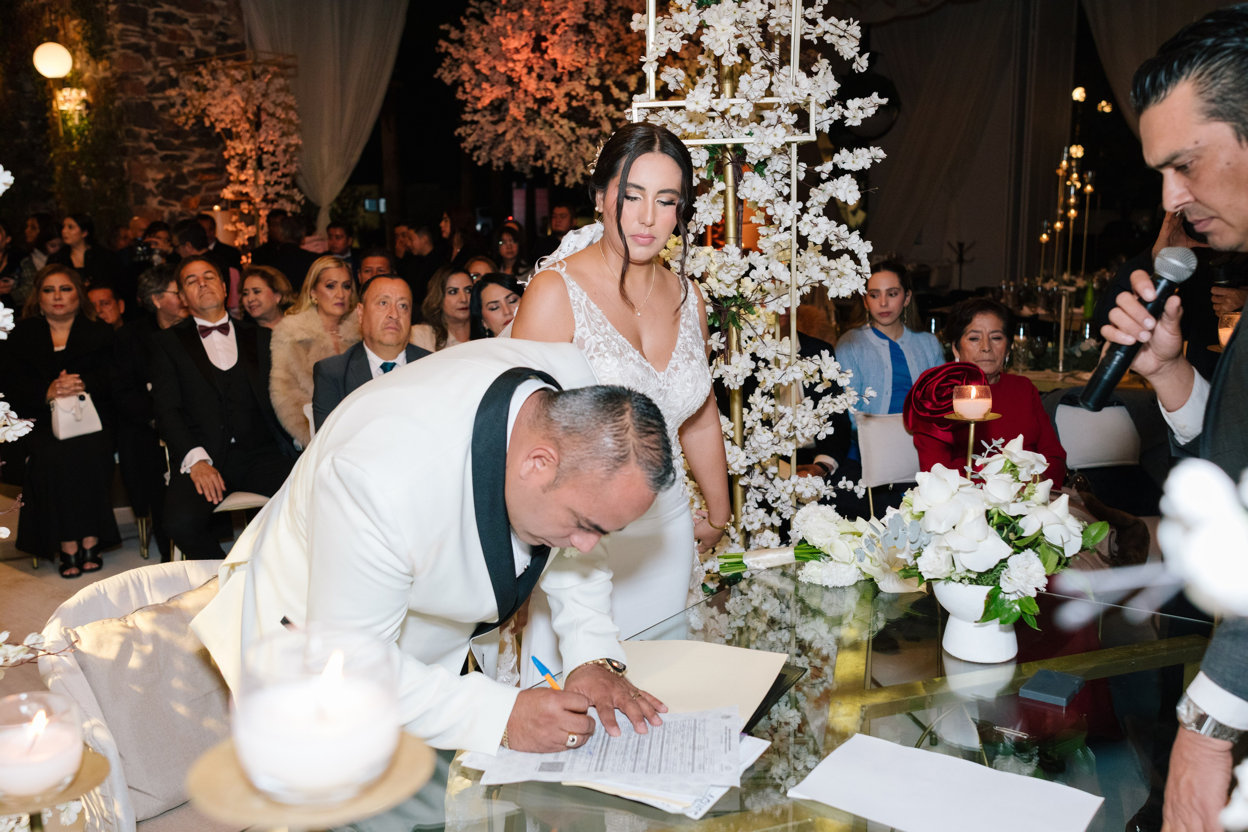 Civil. Wedding Photographer Ruth Preciado