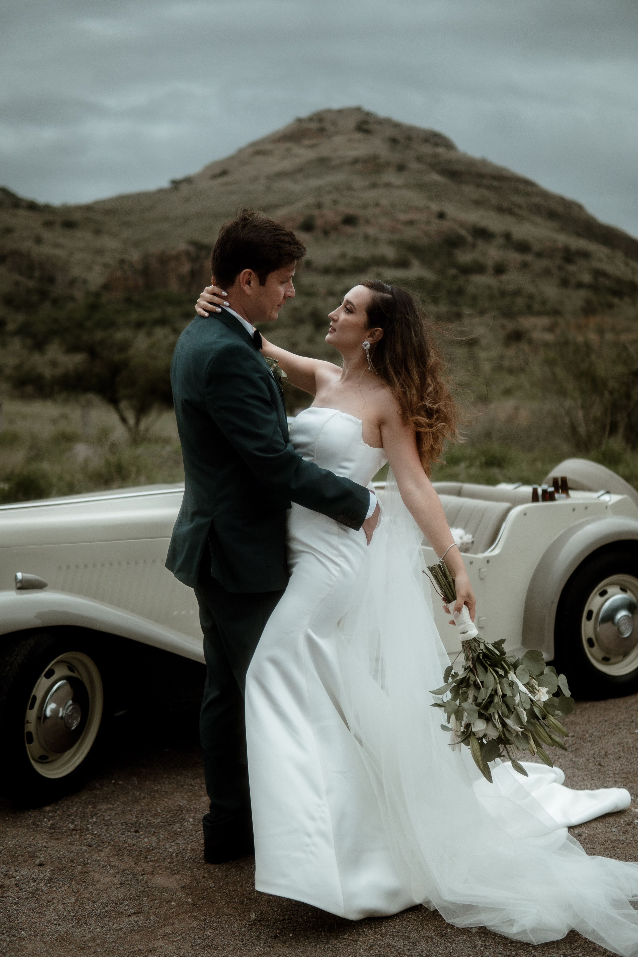 Jorge y Liliana. TWO MILLIMETERS