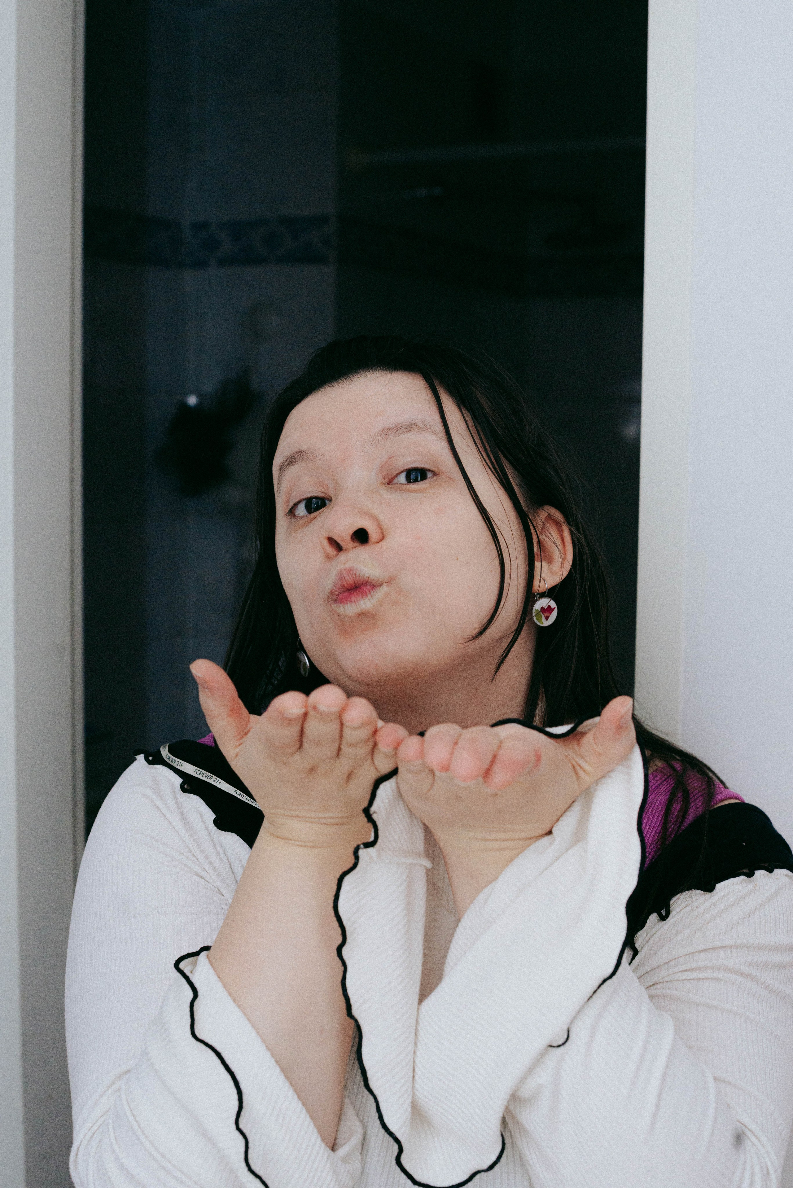 I Bought a Tiny Flash. Photographer @elmirkami in the city of Buenos Aires