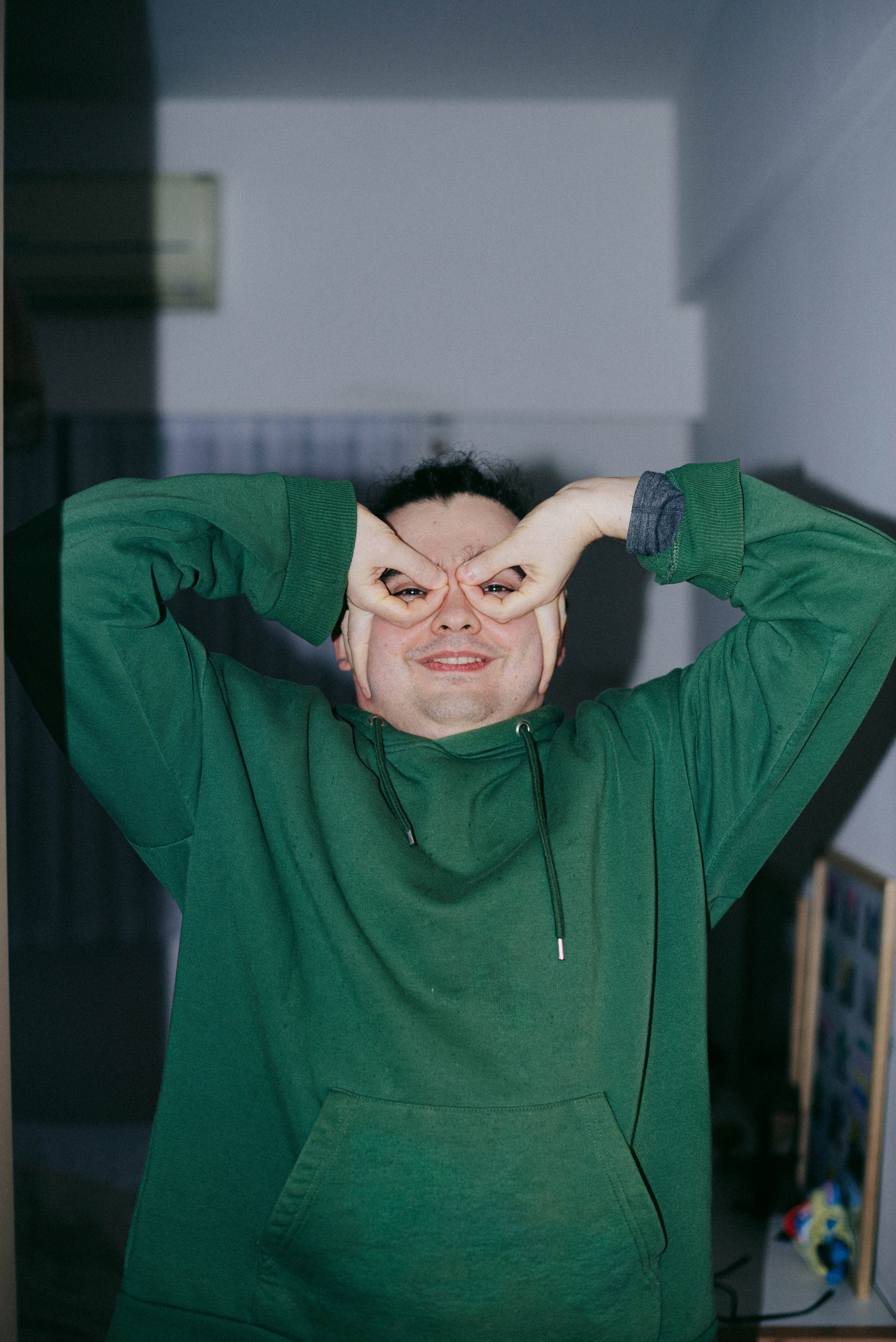 I Bought a Tiny Flash. Photographer @elmirkami in the city of Buenos Aires
