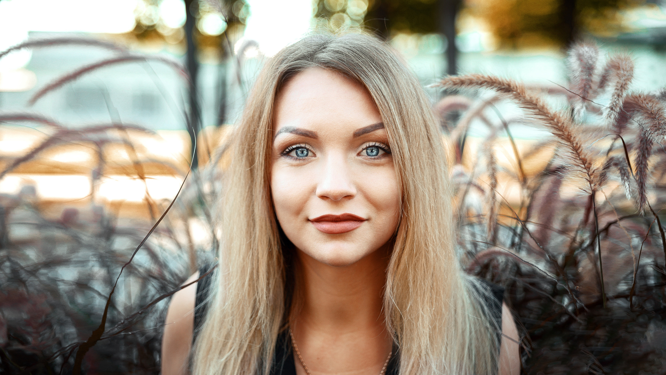 Outdoor Individual Portrait Session Edmonton | Dimitri Studio