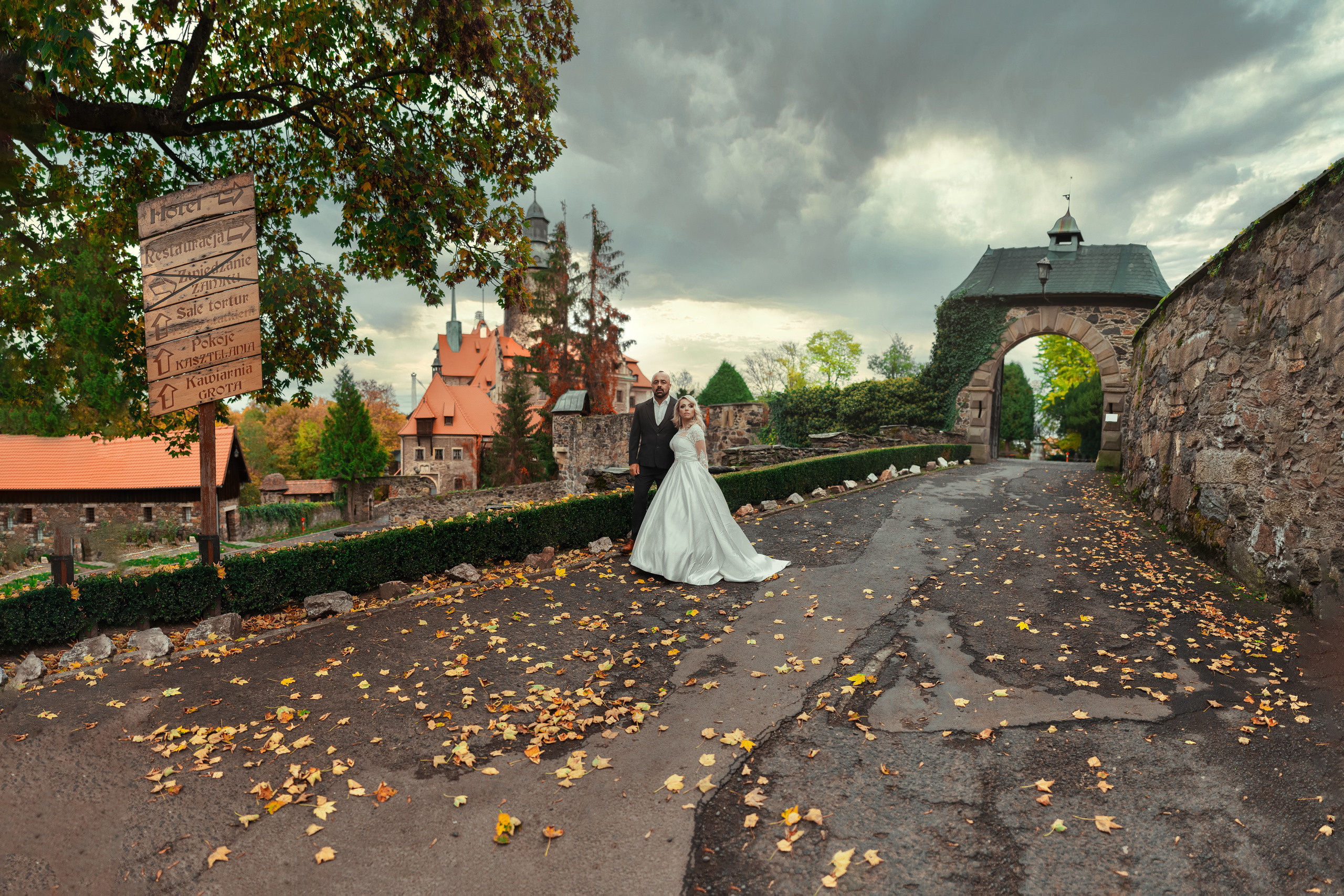 Photo session Alicja & Krzysztof | Castle “Czocha”. Portrait Photographer Spruce Grove & Edmonton | Dimitri Studio