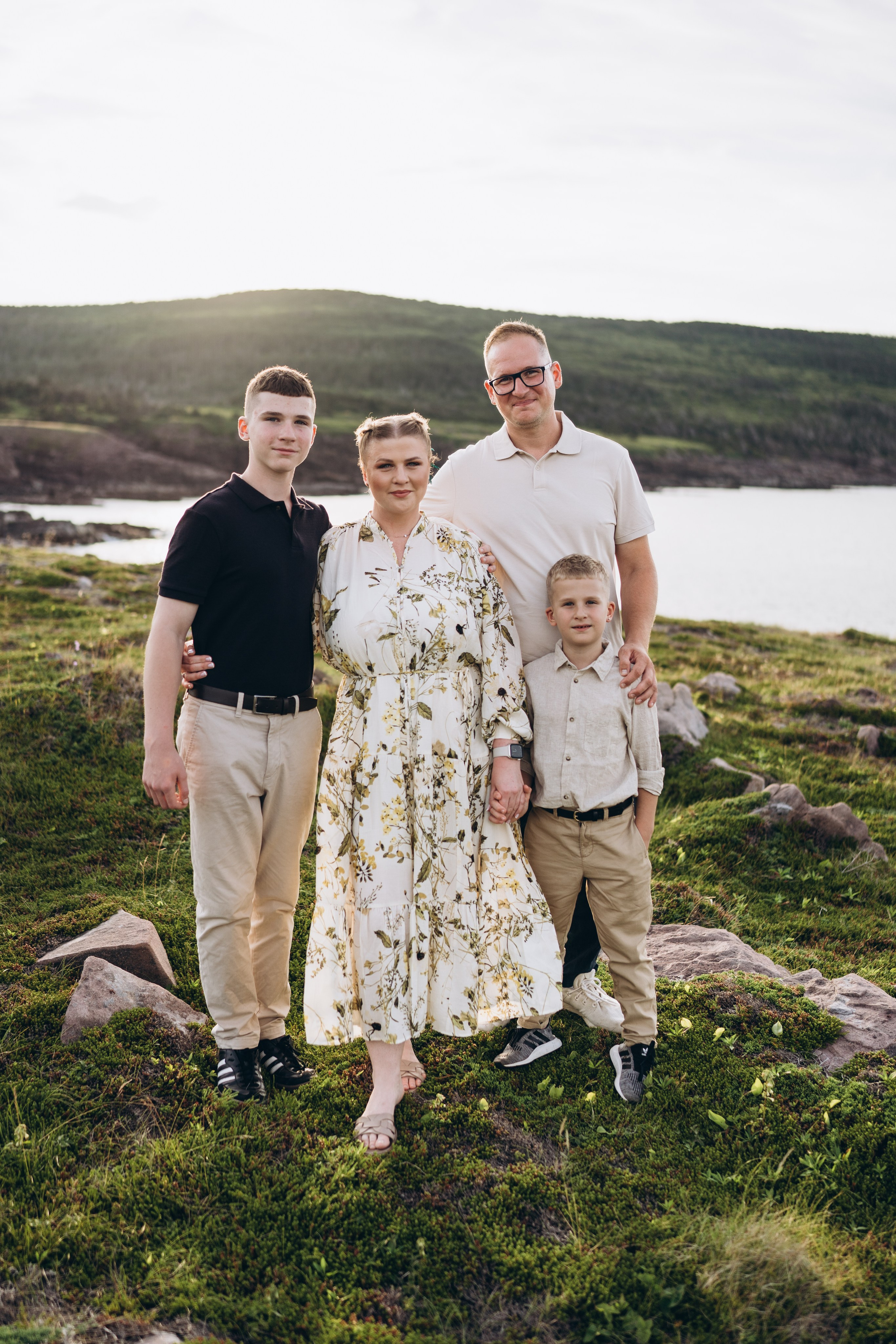 Anna & fam. Calgary Wedding & Lifestyle Photographer — Yevhen Polishchuk