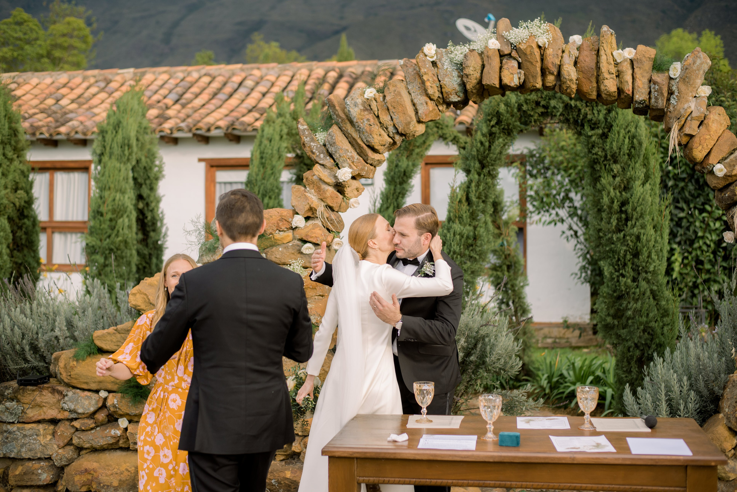 Fotografía y video de bodas en villa de Leyva - Colombia. Rafael Melo Weddings