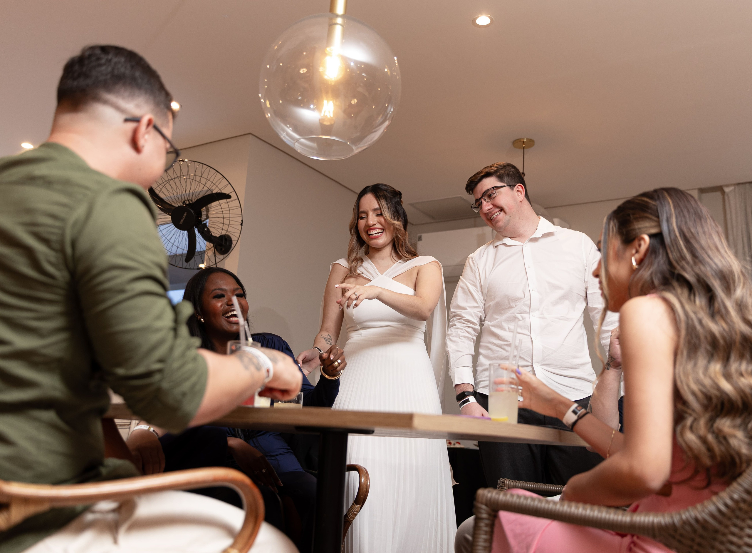 Fotografia de casamento em São Paulo para registrar emoções, detalhes e momentos únicos. Um olhar atento para transformar o seu grande dia em memórias que permanecem.