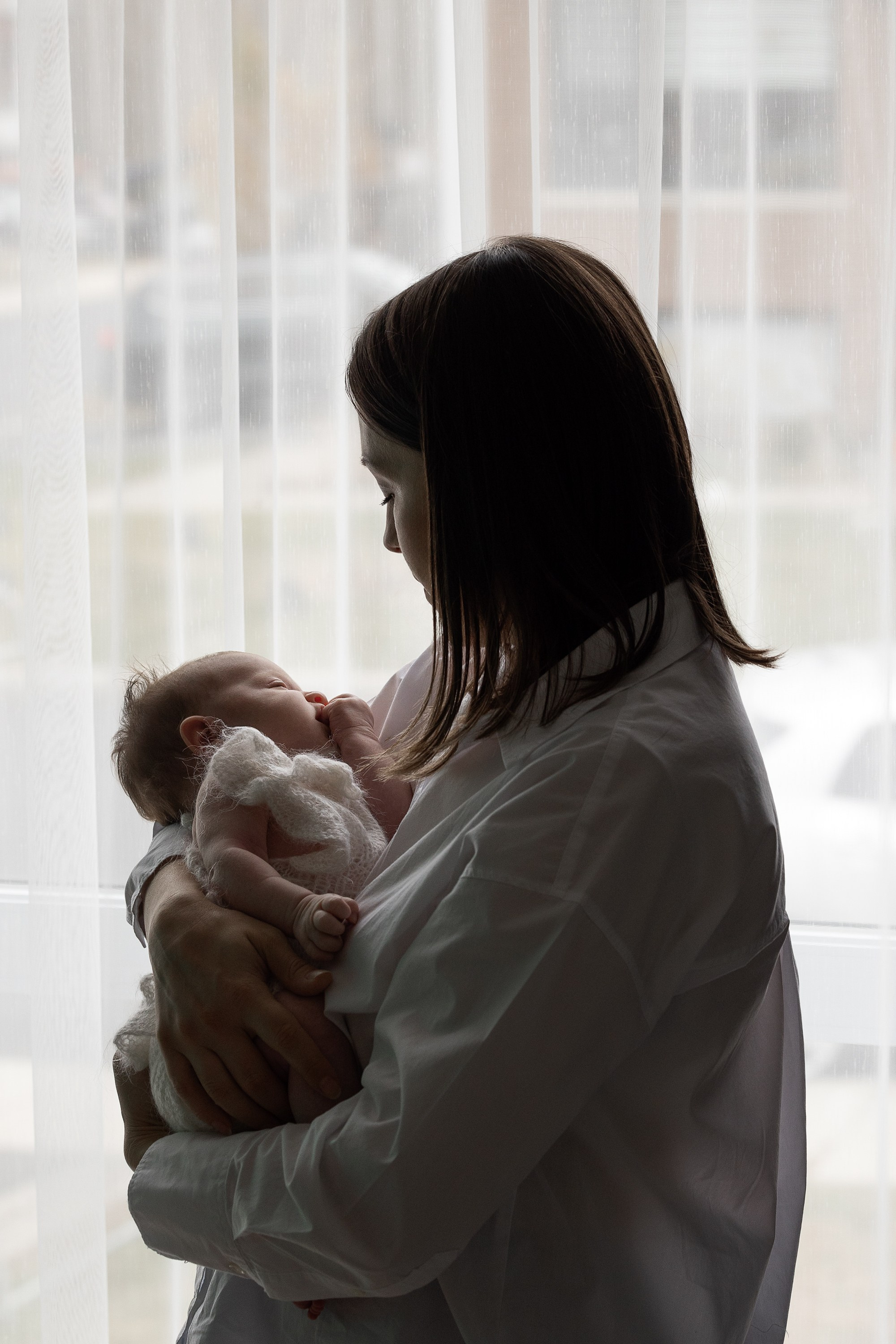 NEWBORN. Je suis photographe portraitiste et je réalise des portraits à toutes les étapes de votre vie! Bienvenue dans mon studio à Westmount, Qc