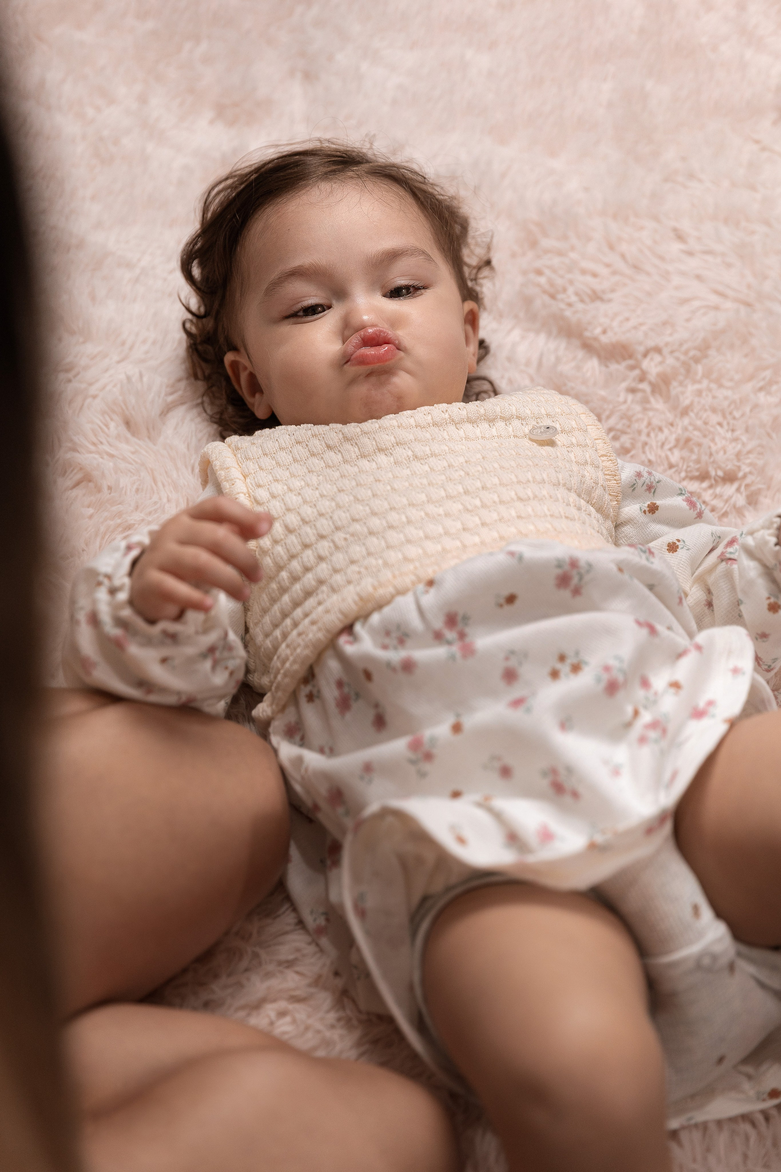 Ensaio fotográfico infantil em São Paulo, feito em estúdio e pensado para valorizar a personalidade de cada criança. Fotografias naturais, divertidas e atemporais.