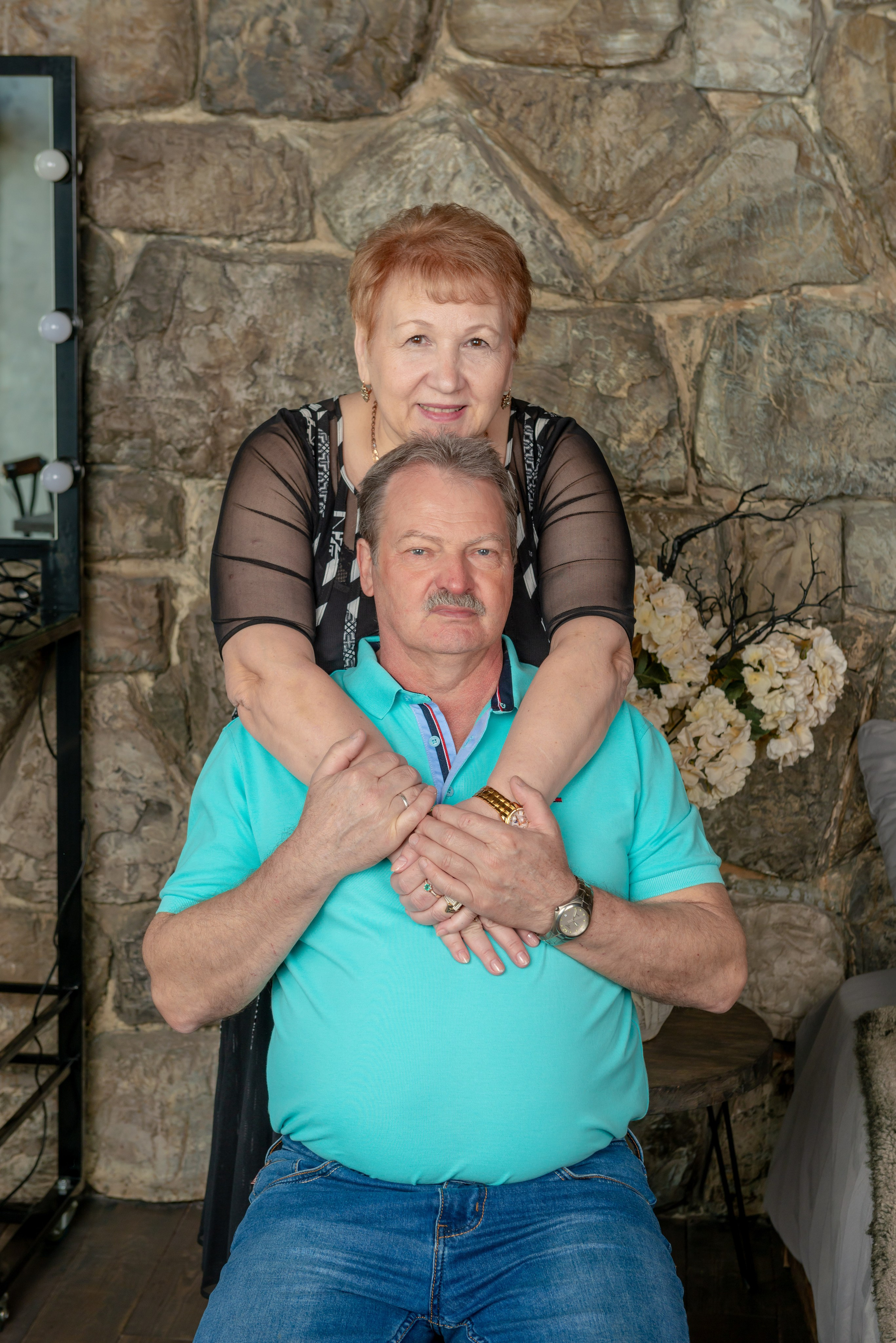 Photosession of a married couple in the studio. PHOTOGRAPHER QUINTANA ROO