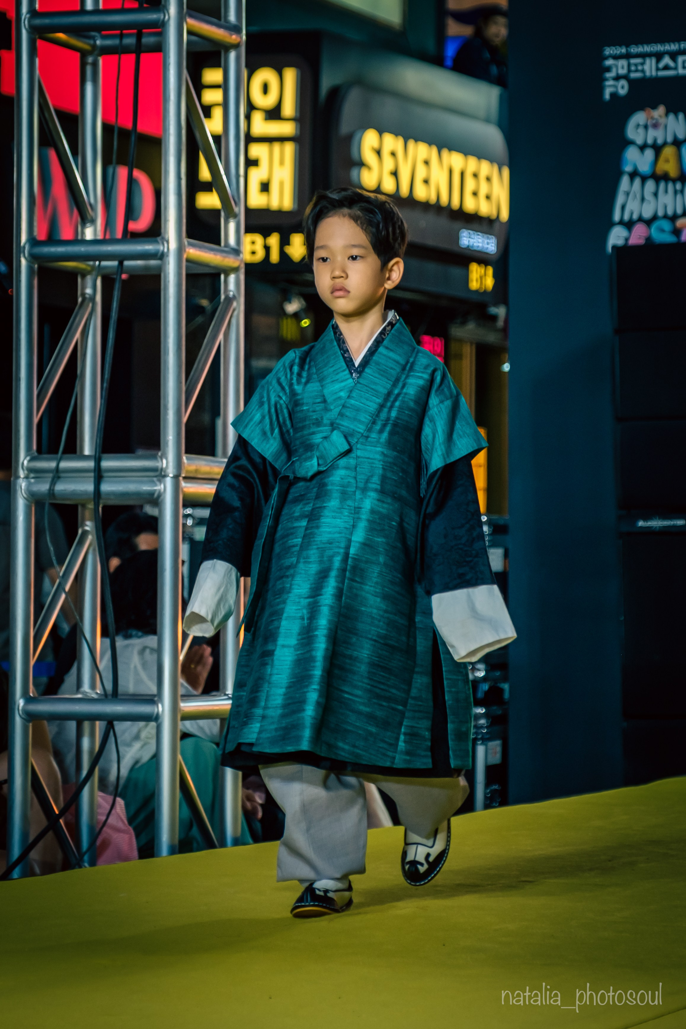 KOREAN TRADITIONAL COSTUME. Photographer in Seoul Dobrokvashina Natalya
