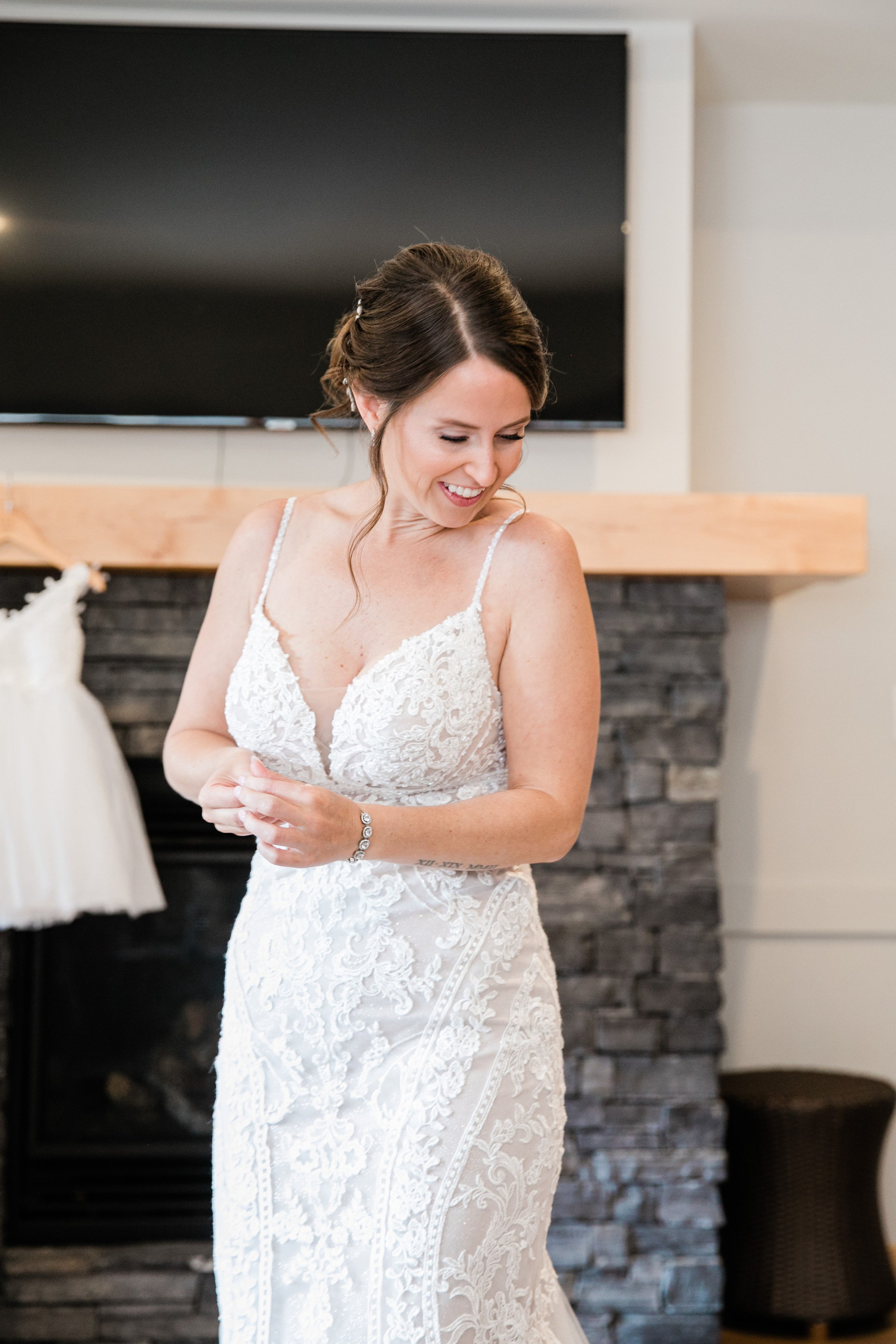 Getting Ready Photos — Hagen. Ching Li Photography