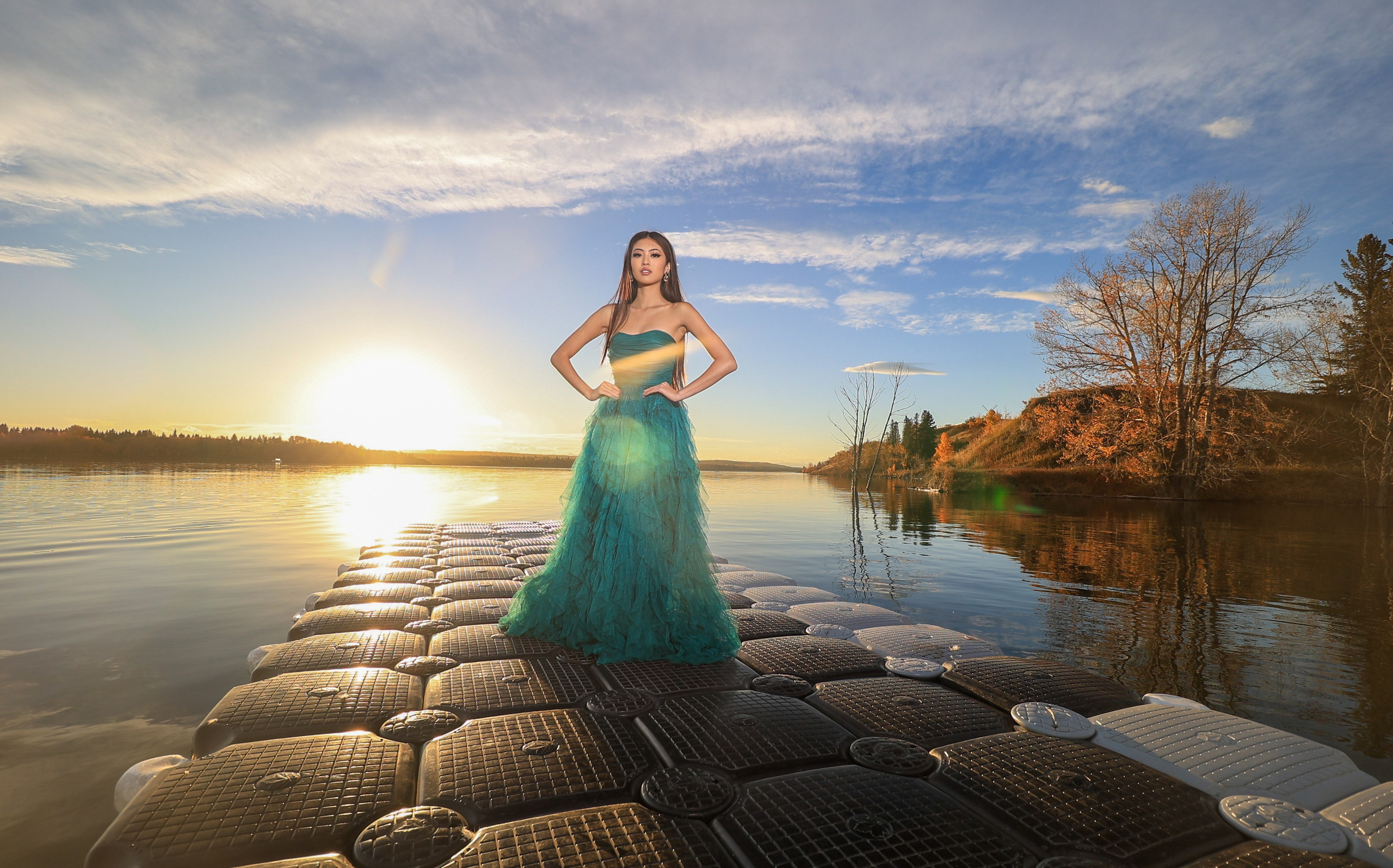 Qura Creative: Personalized, Corporate & Fashion Show Styling, Kits & Agency Collaborations. Qura Creative — A Multidisciplinary Creative House for Styling, Fashion Direction, Photography & Visual Storytelling