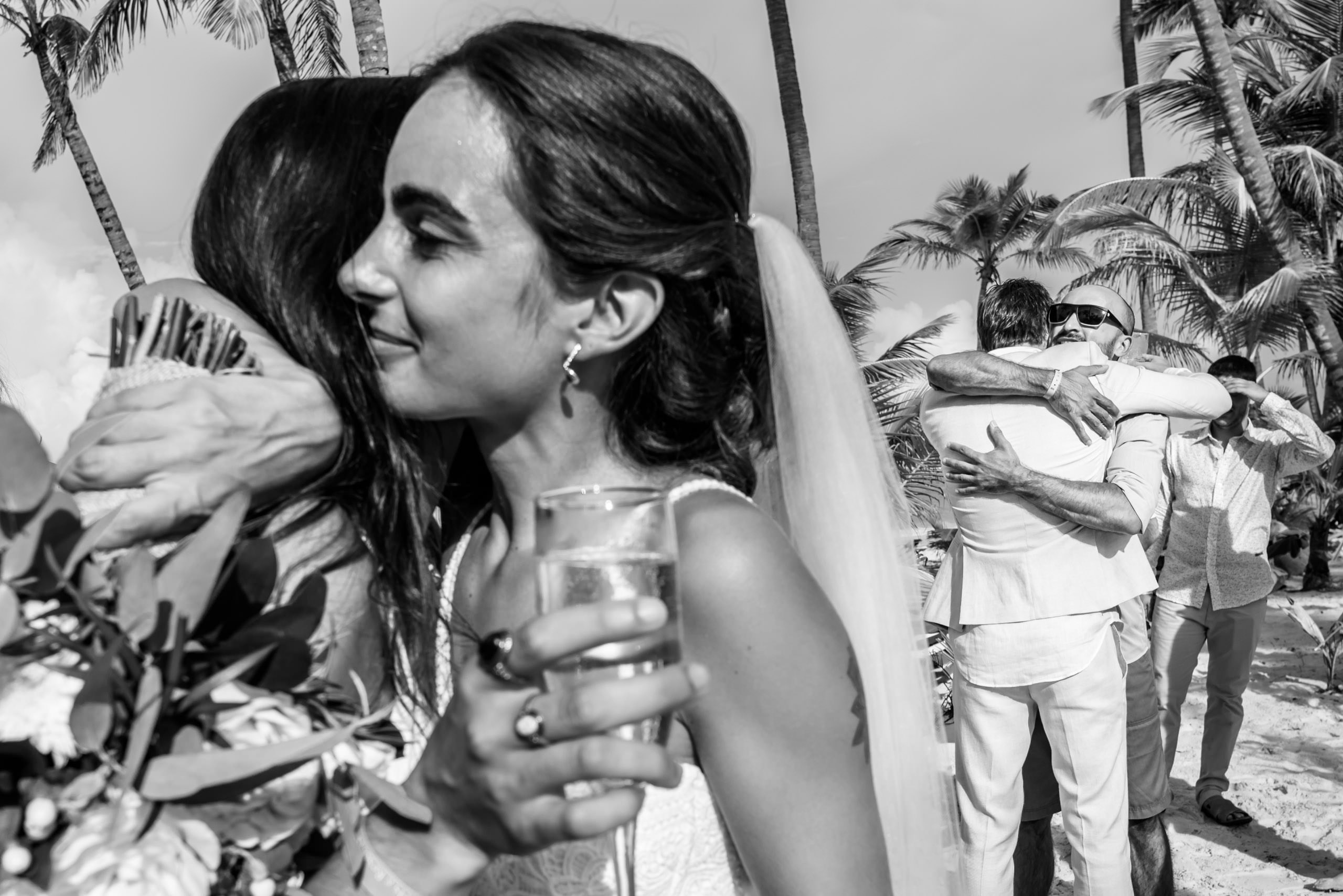 Coralie + Juani. Fotógrafo documental de bodas en Rosario, Argentina - Andrés Preumayr