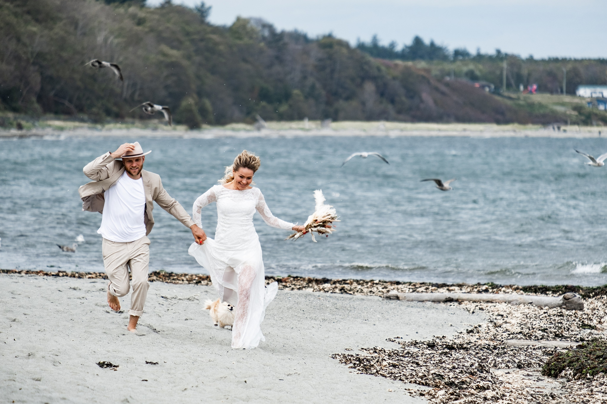 wedding photographer capturing natural emotions