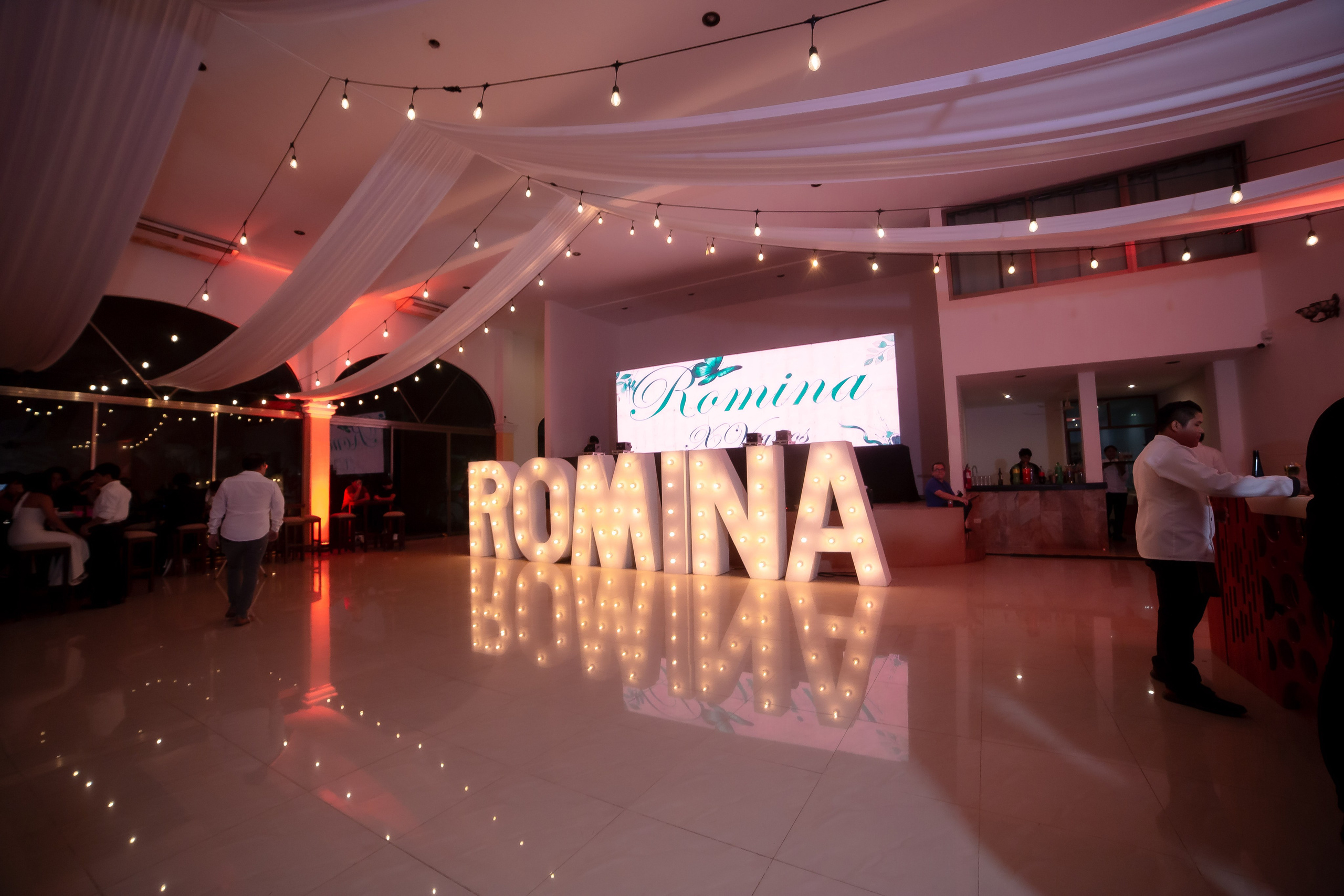 XV AÑOS ROMINA. Simón Enríquez Studio