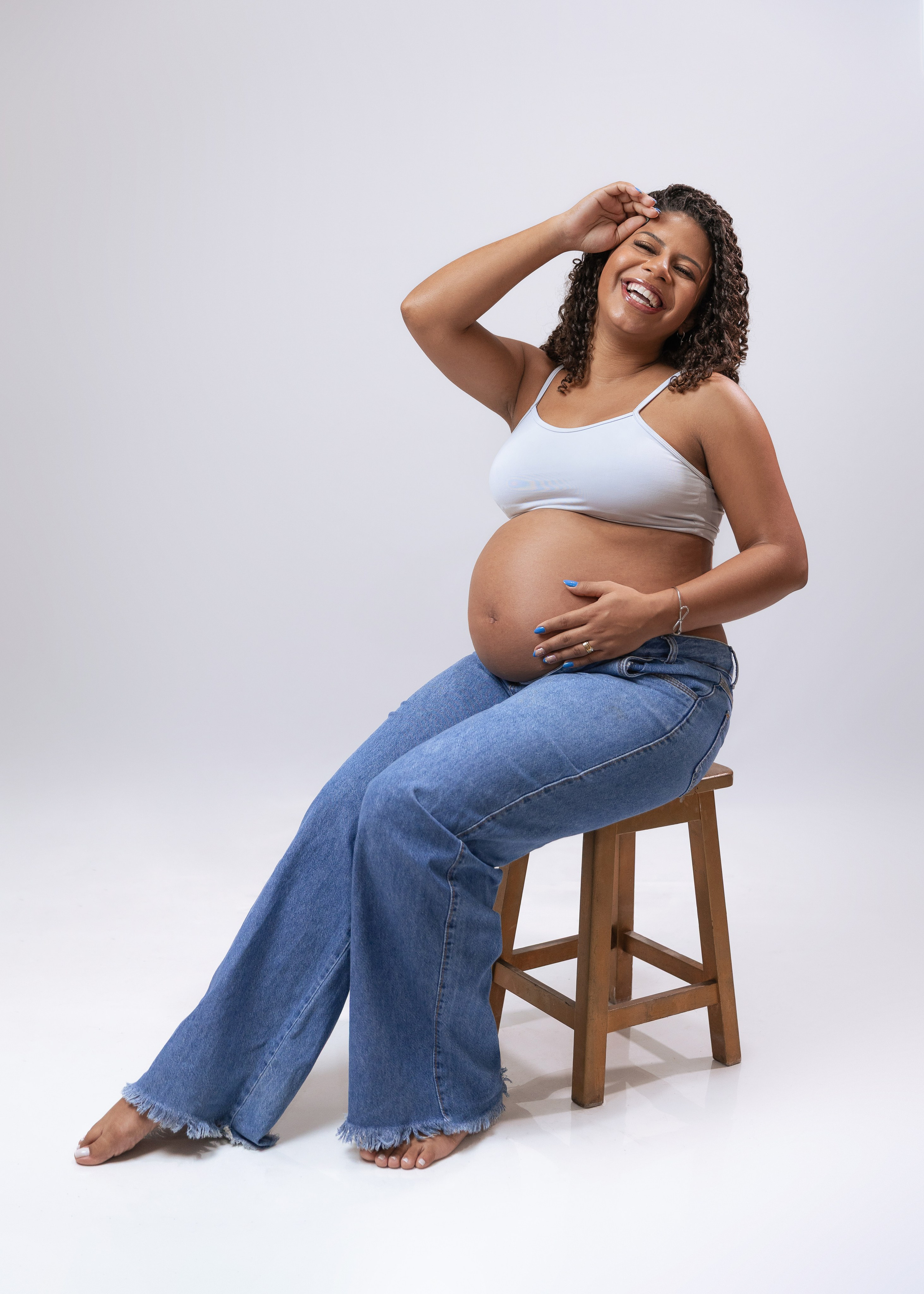 Ensaio gestante em São Paulo para registrar a beleza e a emoção da maternidade. Fotografias femininas, delicadas e atemporais para transformar a espera pelo bebê em uma memória especial.