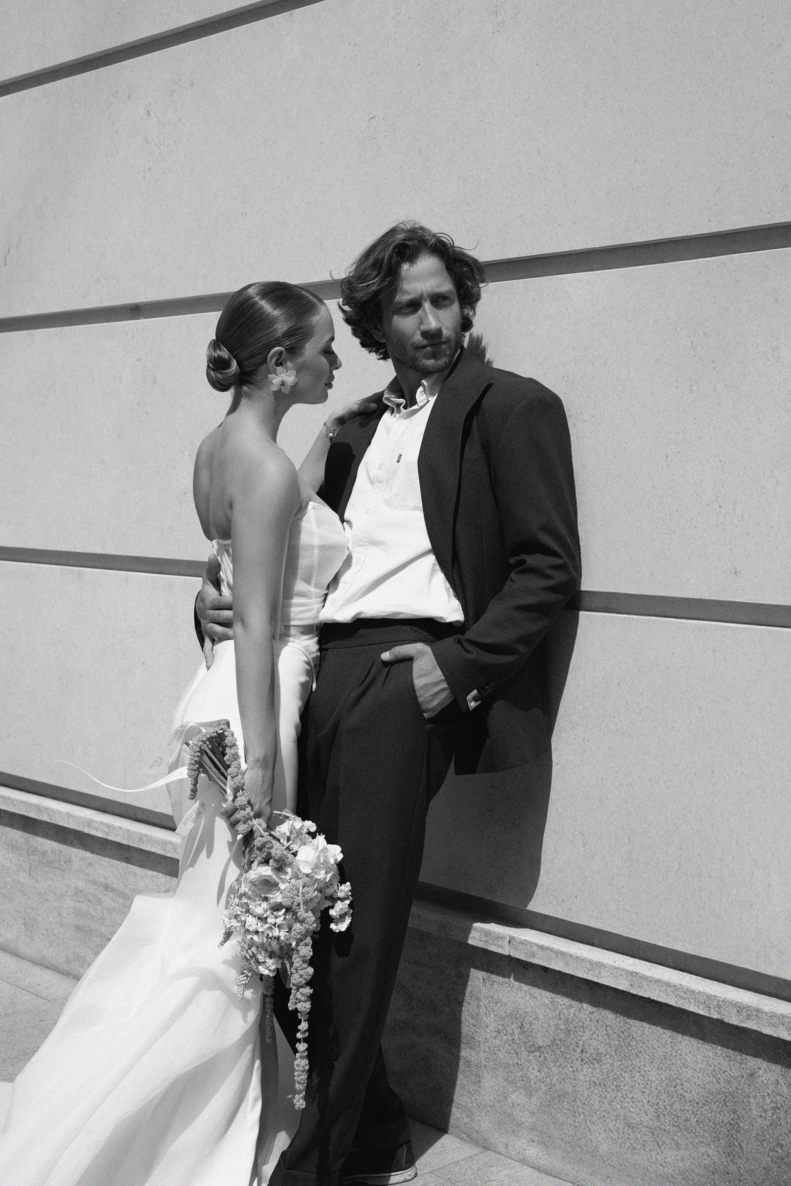 Wedding Portraits in a Vintage Convertible. Anna & Bogdan. Wedding & Portrait Photographer in Cancun, Tulum & Mexico City — Elena Ruzgis