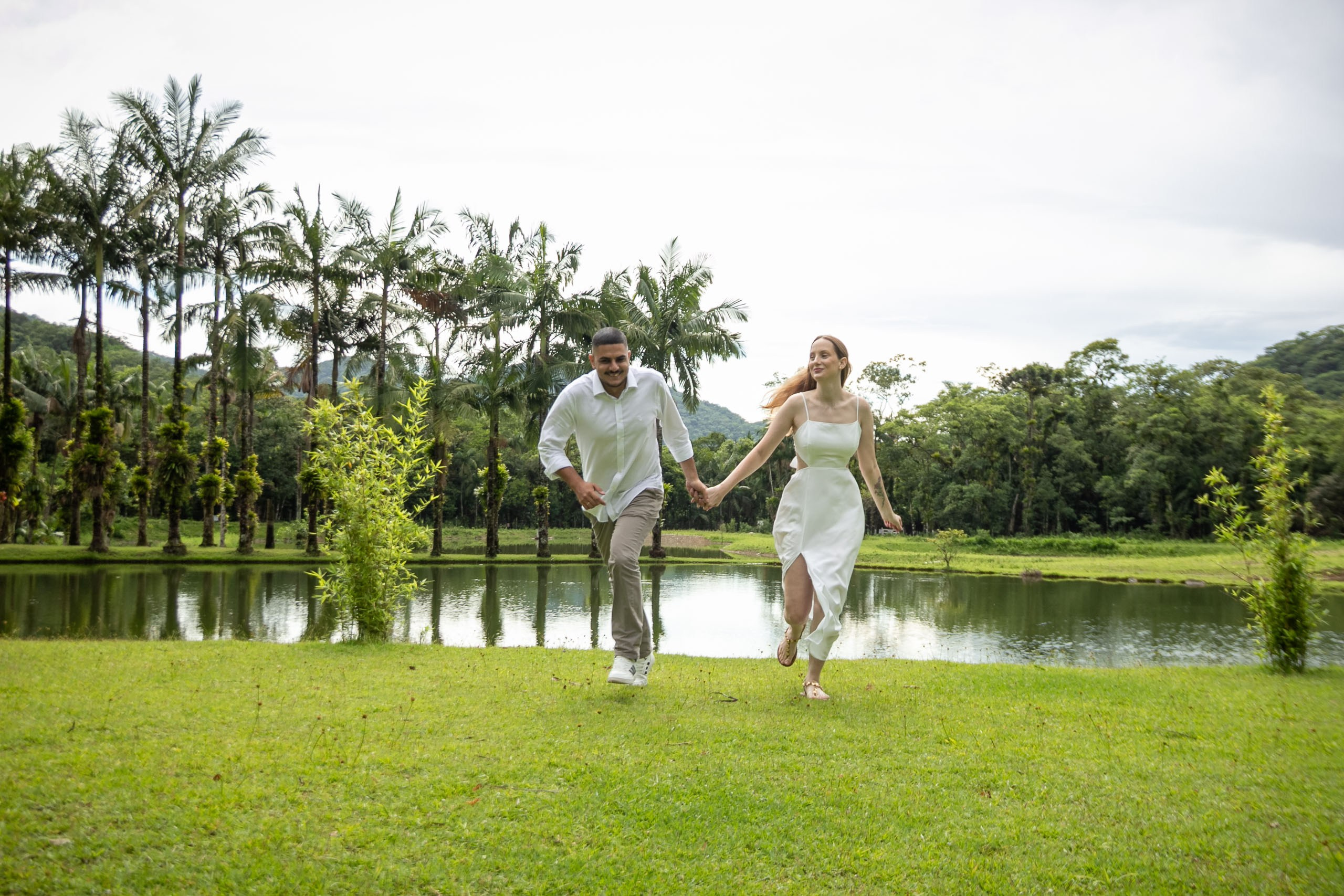 Ensaio Pré-Wedding em Meio à Natureza: Parque Recanto Diamante na Estrada Bonita, Joinville. Marcus Monteiro Fotografia