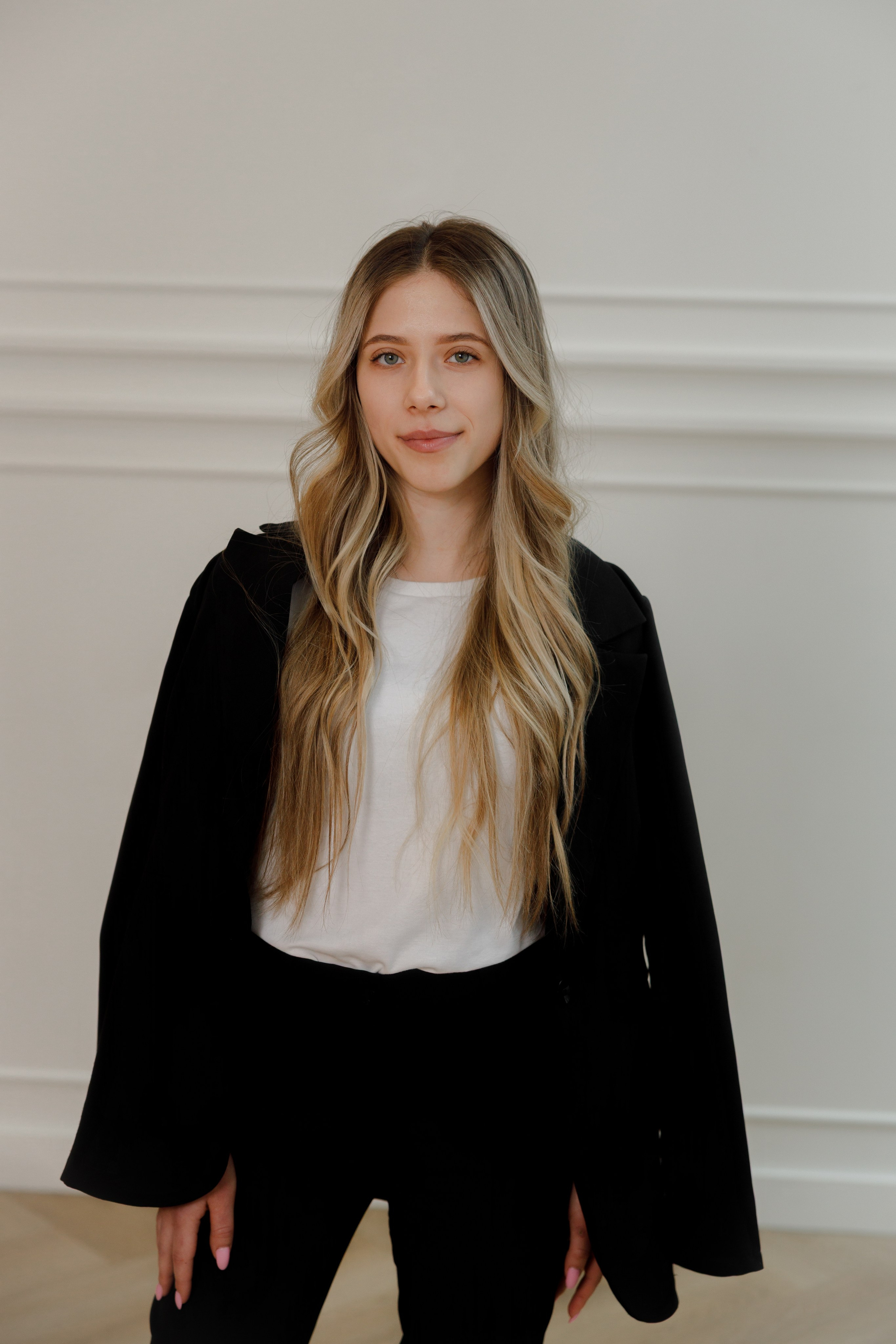 Beauty team branding. Photographer Elvira Hryshchenko