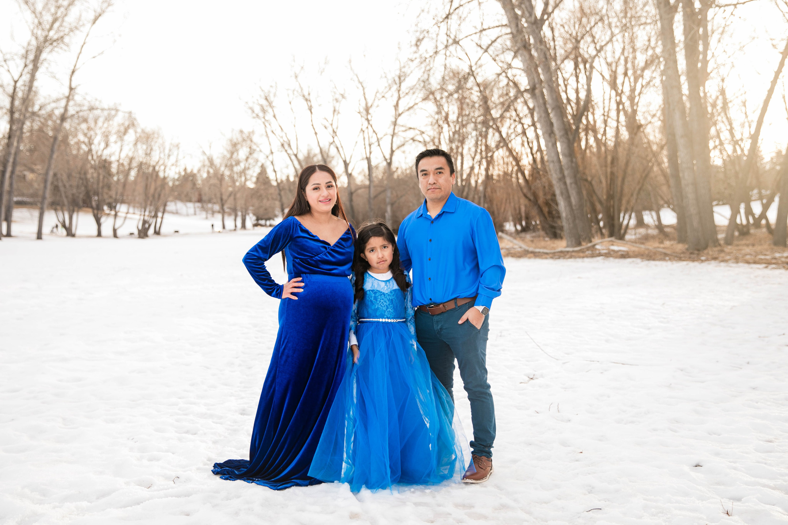 Maternity Photos — Confederation Park — Dulce. Fotografía accesible en Calgary