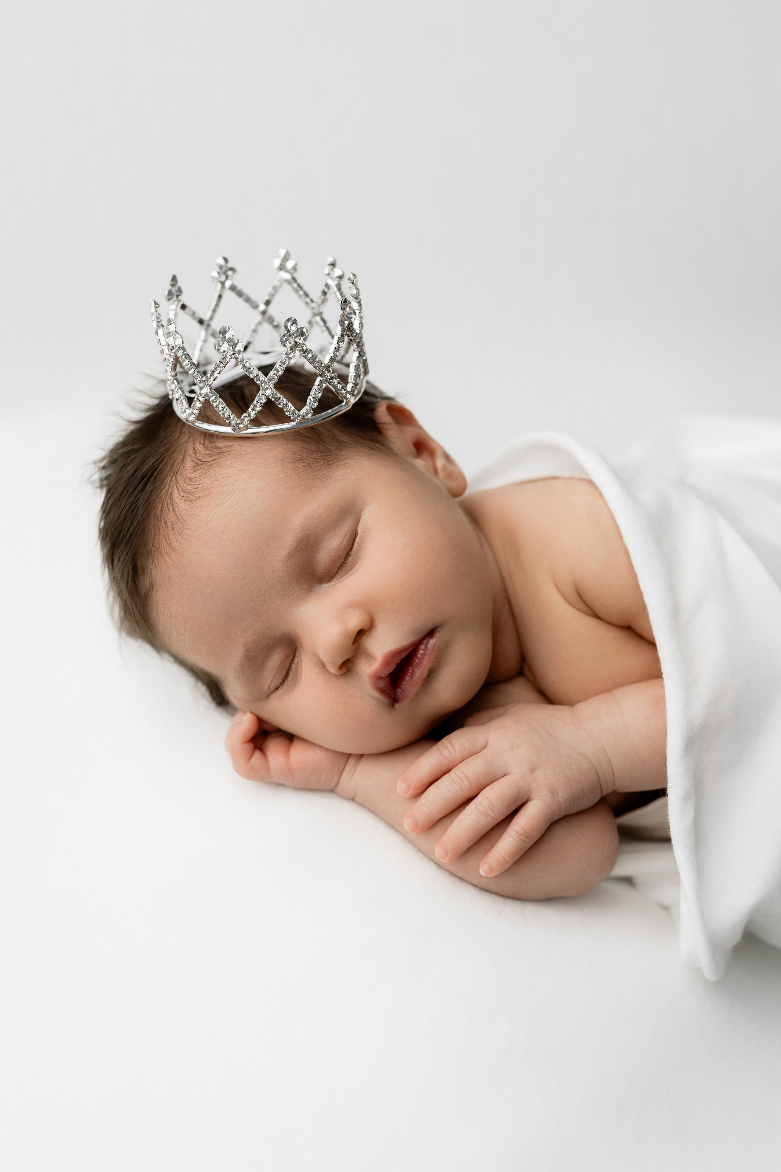 5–20 Days Newborn Photography in Toronto. Iana Banana | Toronto Maternity, Newborn & Family Photographer