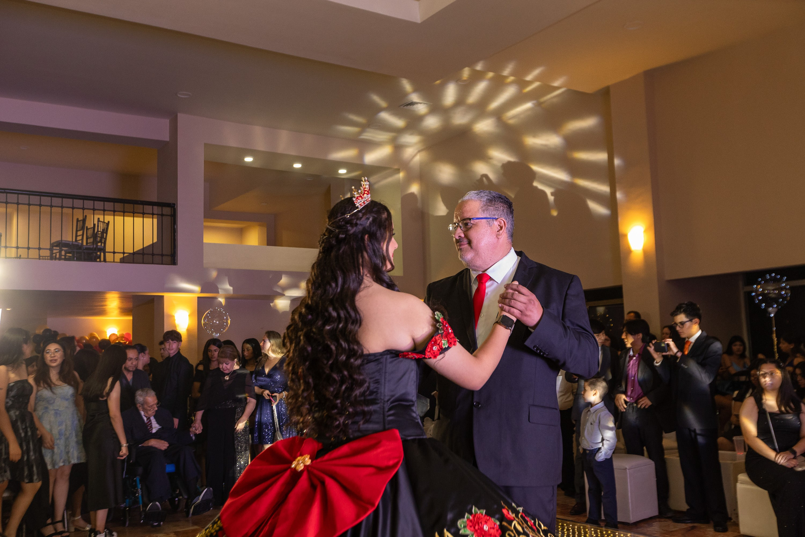 Rebecca… Una noche de elegancia, sueños y magia. Lg Fotografia