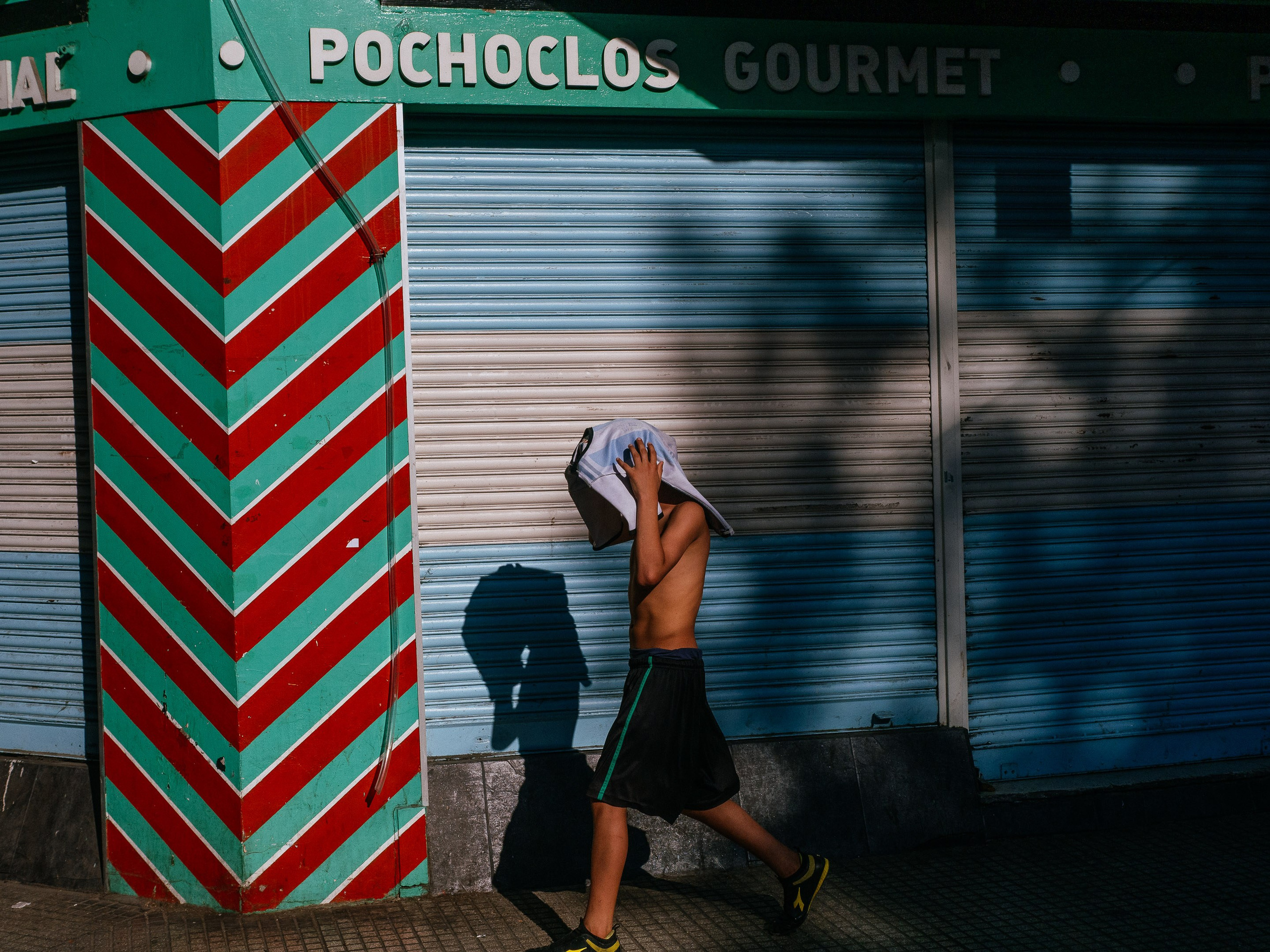 La Boca neighborhood, Buenos Aires, Argentina. Federico Borobio, street and documentary photography.
