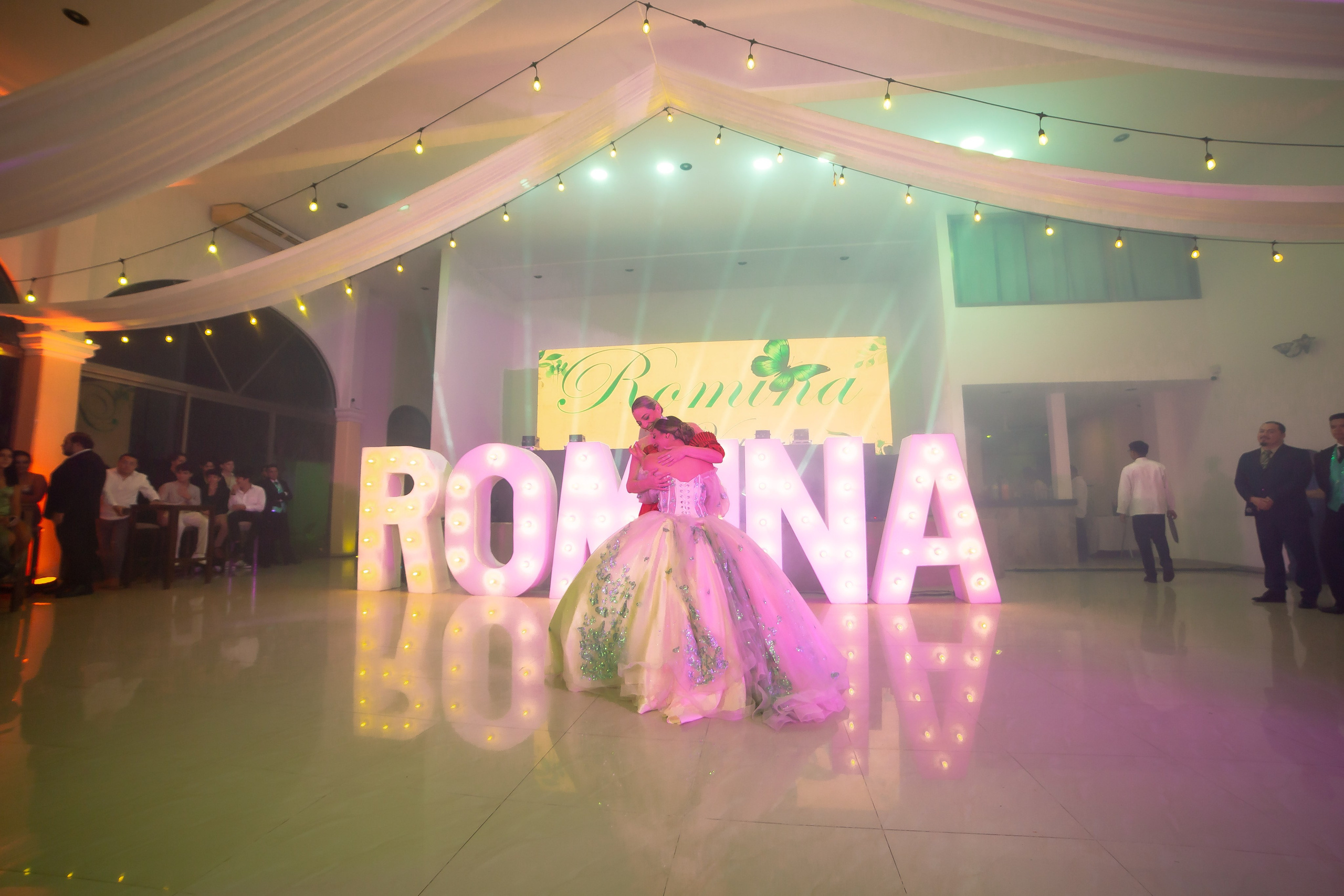 XV AÑOS ROMINA. Simón Enríquez Studio