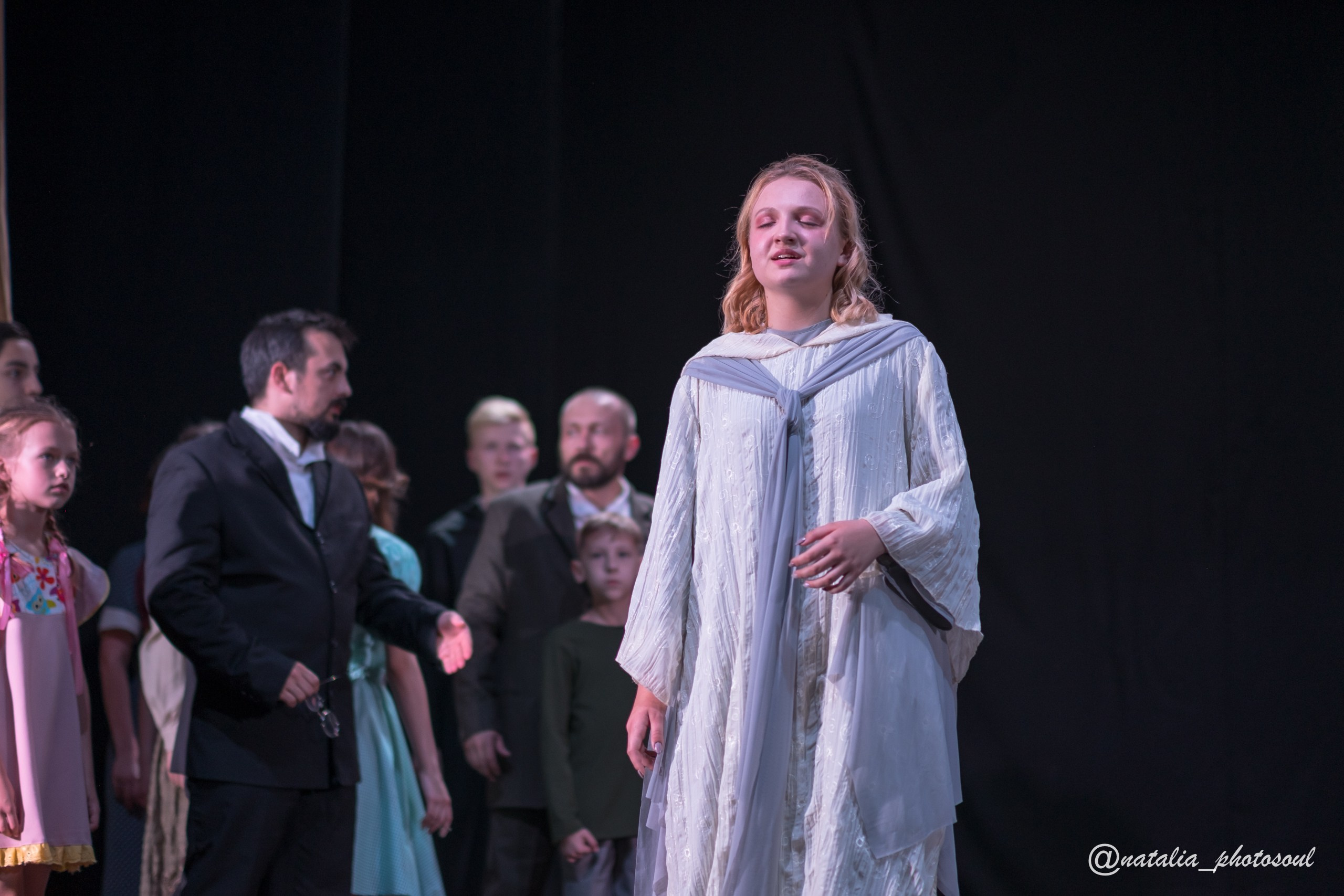 Performance “Our Town” School and Theater “Artist”. Photographer in Seoul Dobrokvashina Natalya