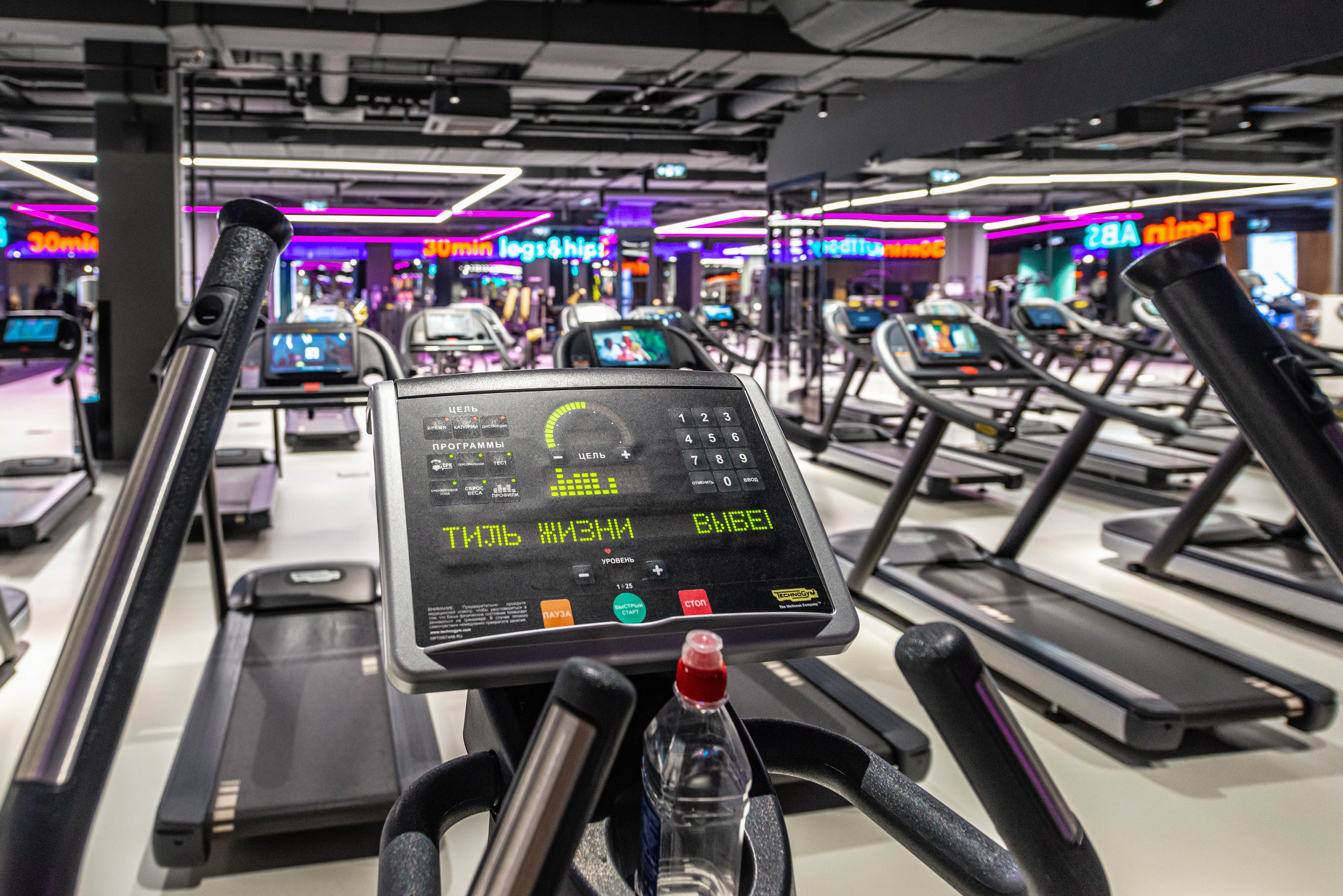 Фитнес-клуб DDX Fitness в Ростокино. ФОТОГРАФ МЕКСИКА КИНТАНА-РОО