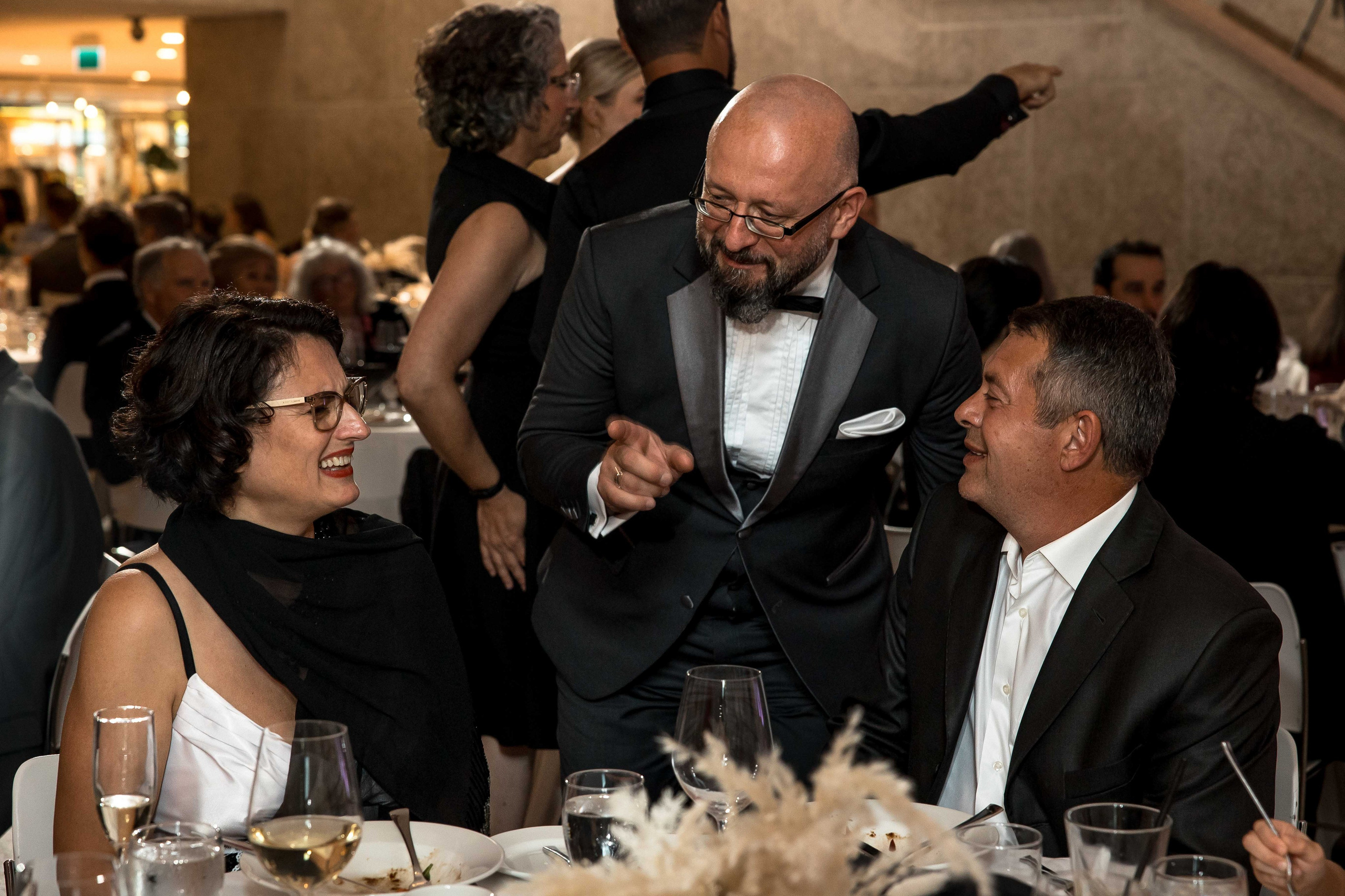 Khrystyna & Zachary (Winnipeg Art Gallery). Wedding Photographer in Winnipeg — Cinematic & Timeless by Vitiuk Photography