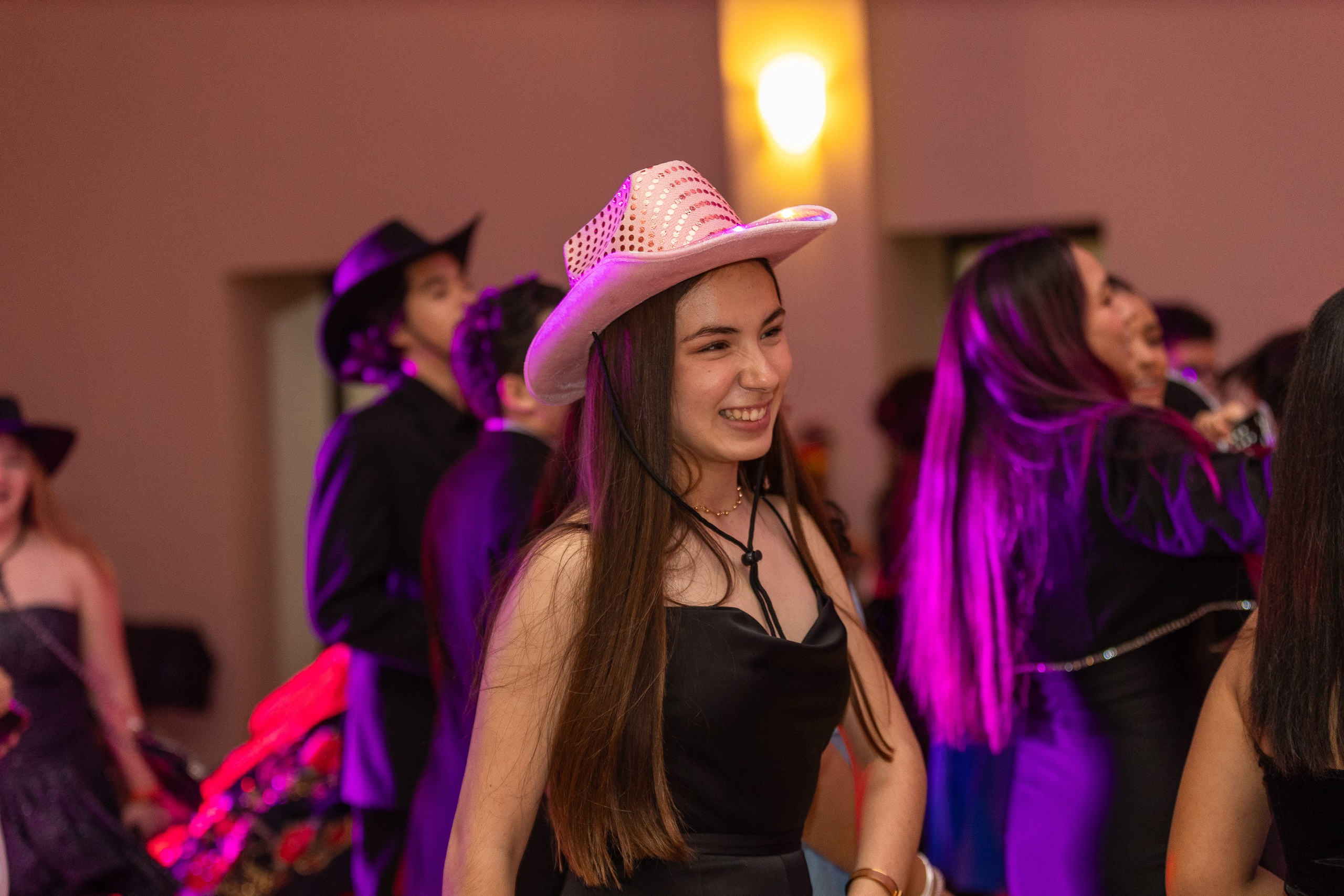Rebecca… Una noche de elegancia, sueños y magia. Lg Fotografia