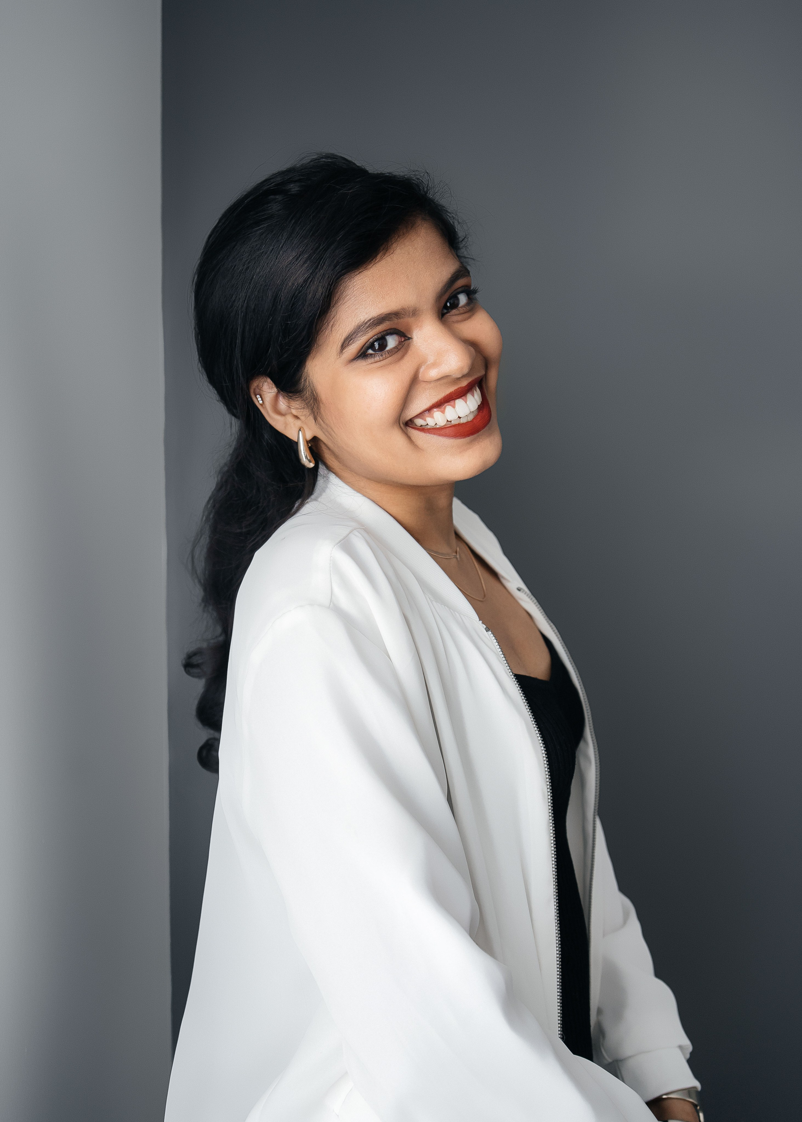 Aishwarya. Maria Elaeva Photography | Burnaby Portrait Photographer