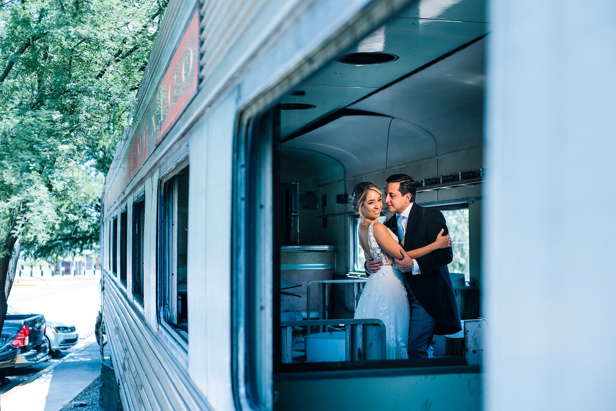 Formal. Wedding Photographer Ruth Preciado