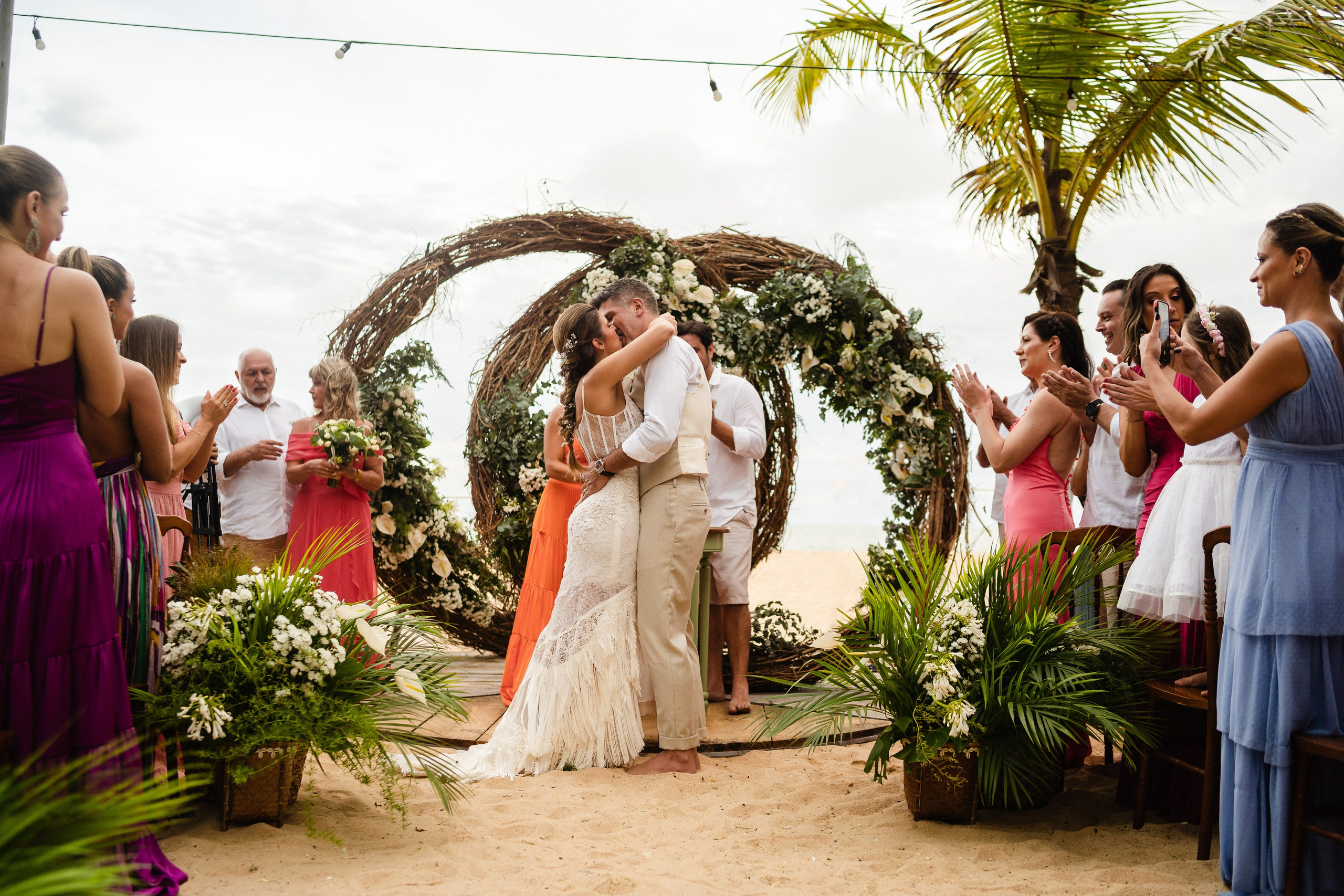 Thais e Ivo | Trancoso-BA. Fotógrafo de casamentos e gestantes