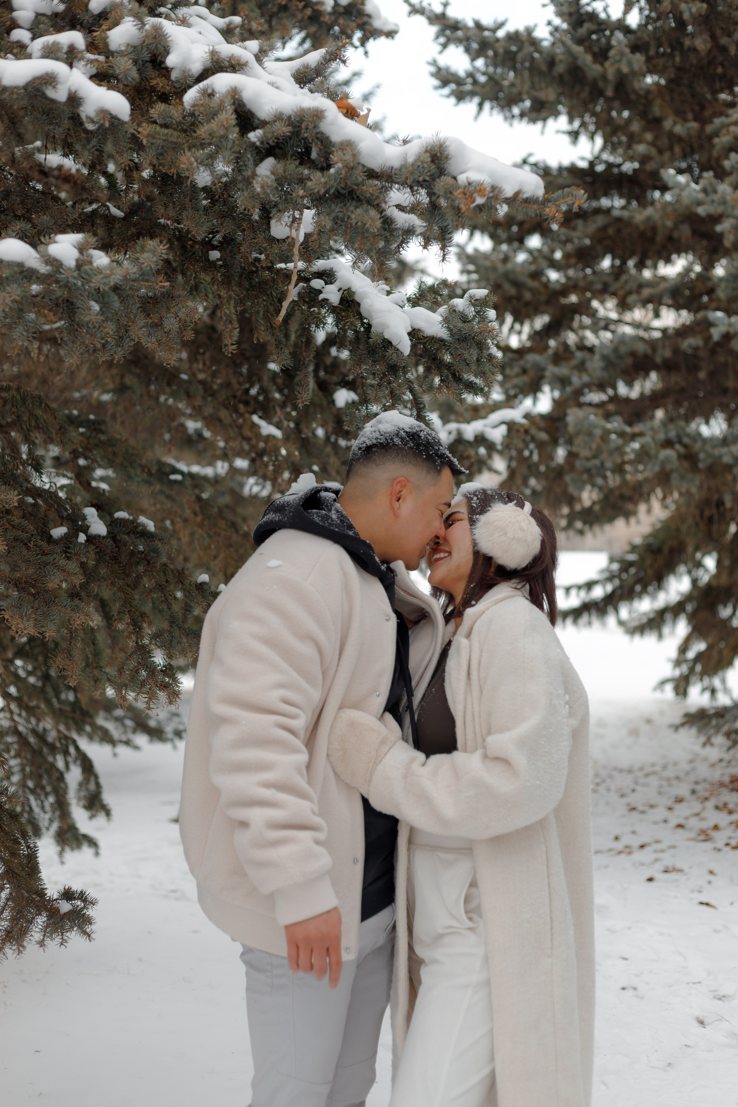 Family winter story. Photographer Elvira Hryshchenko