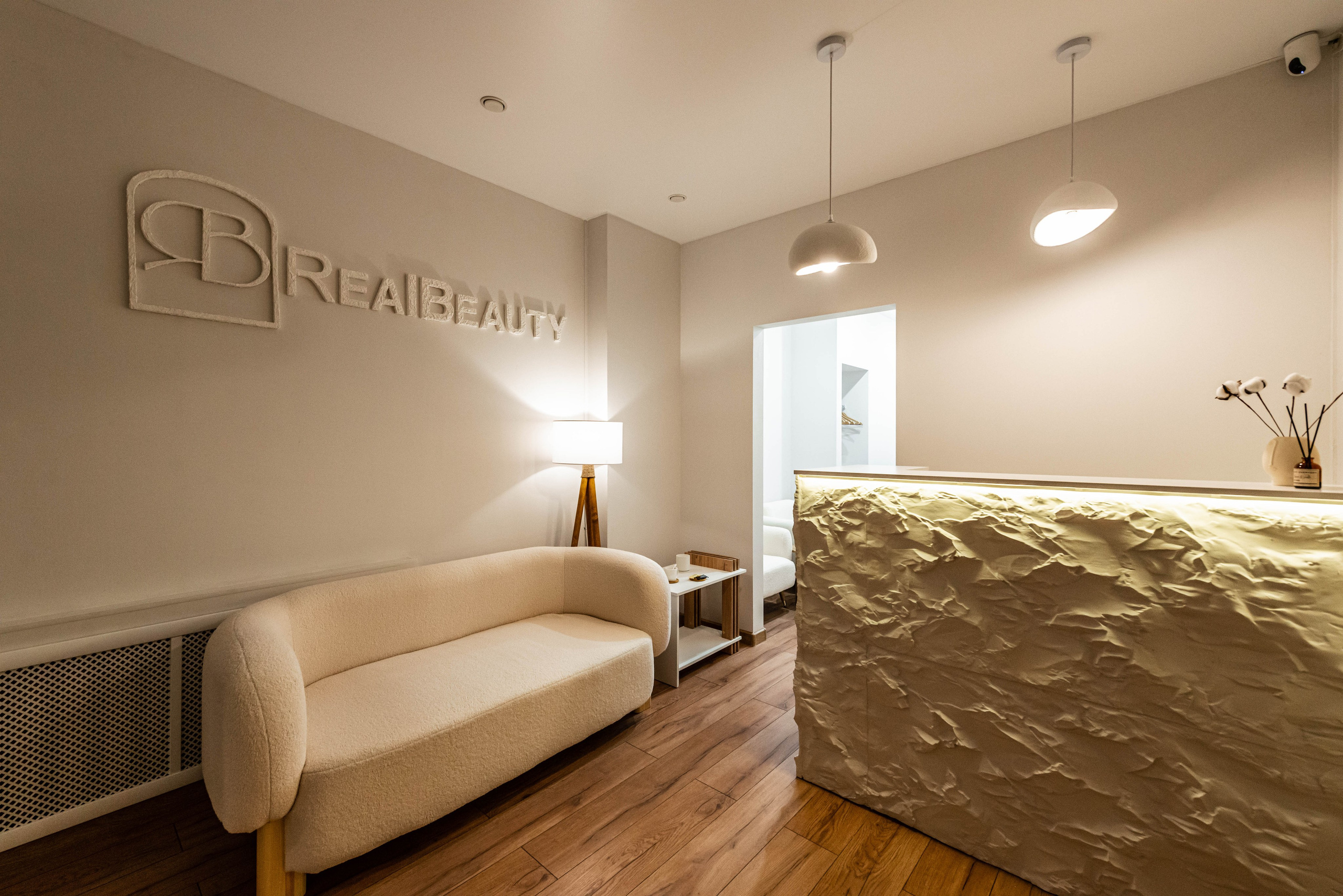 Фотосъемка интерьера в&nbsp;салоне лазерной эпиляции RealBeauty на&nbsp;ул.&nbsp;Фадеева