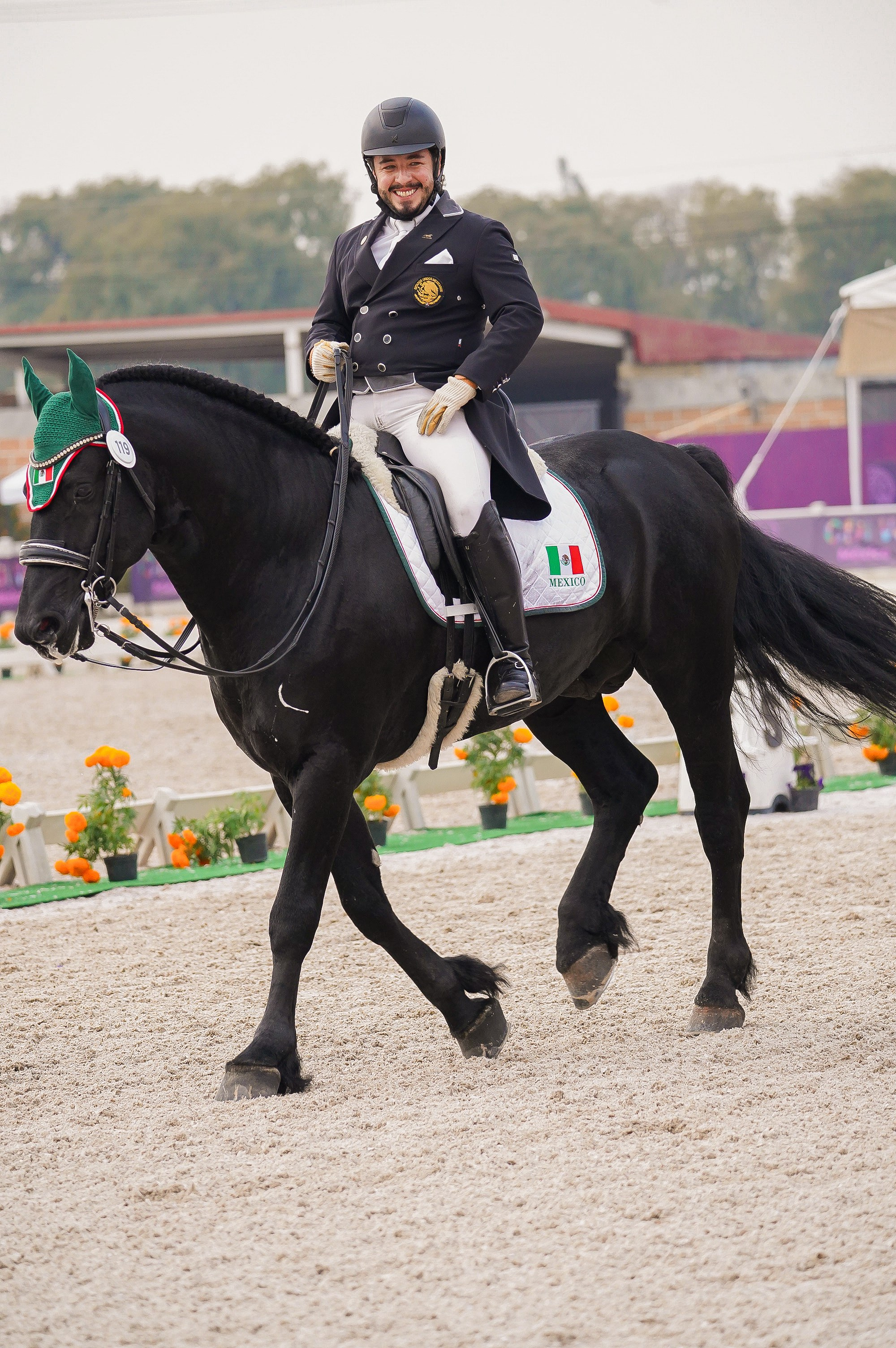 Vacation photoshoot in Mexico City. Capture your trip with a professional photographer. Horse riding dressage doma clasica show jumping Tour. Ekaterina Frolova photography