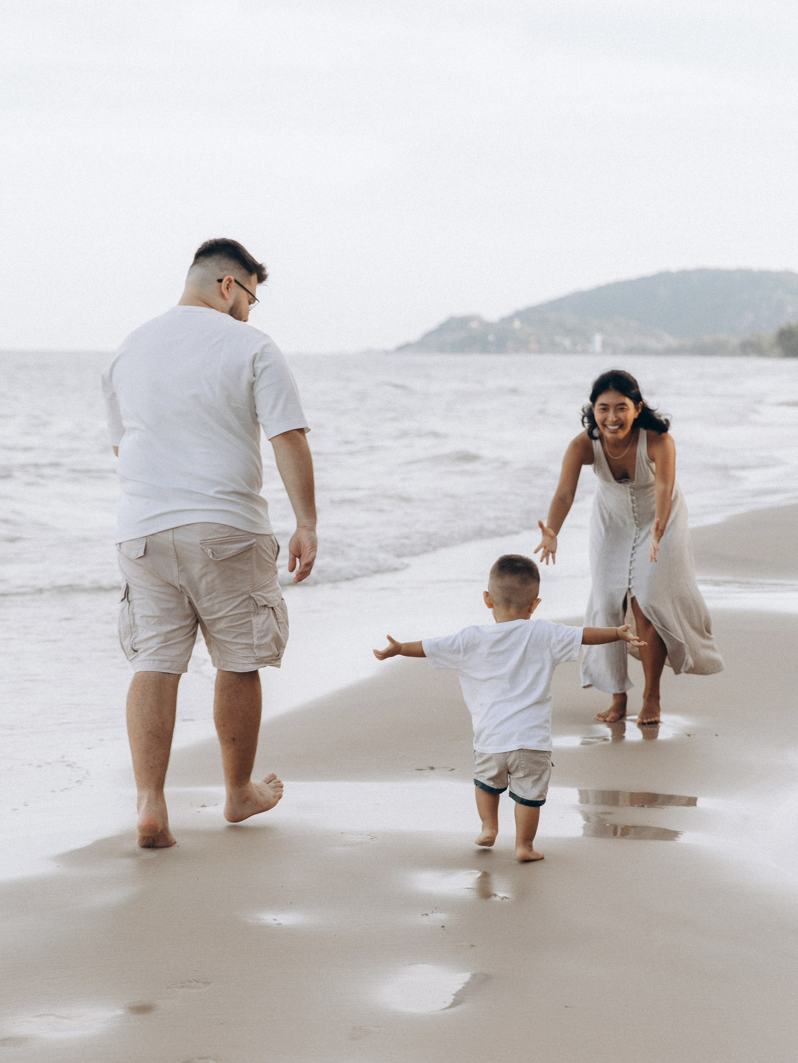 At the beach. Family and wedding photographer in Bangkok, Thailand