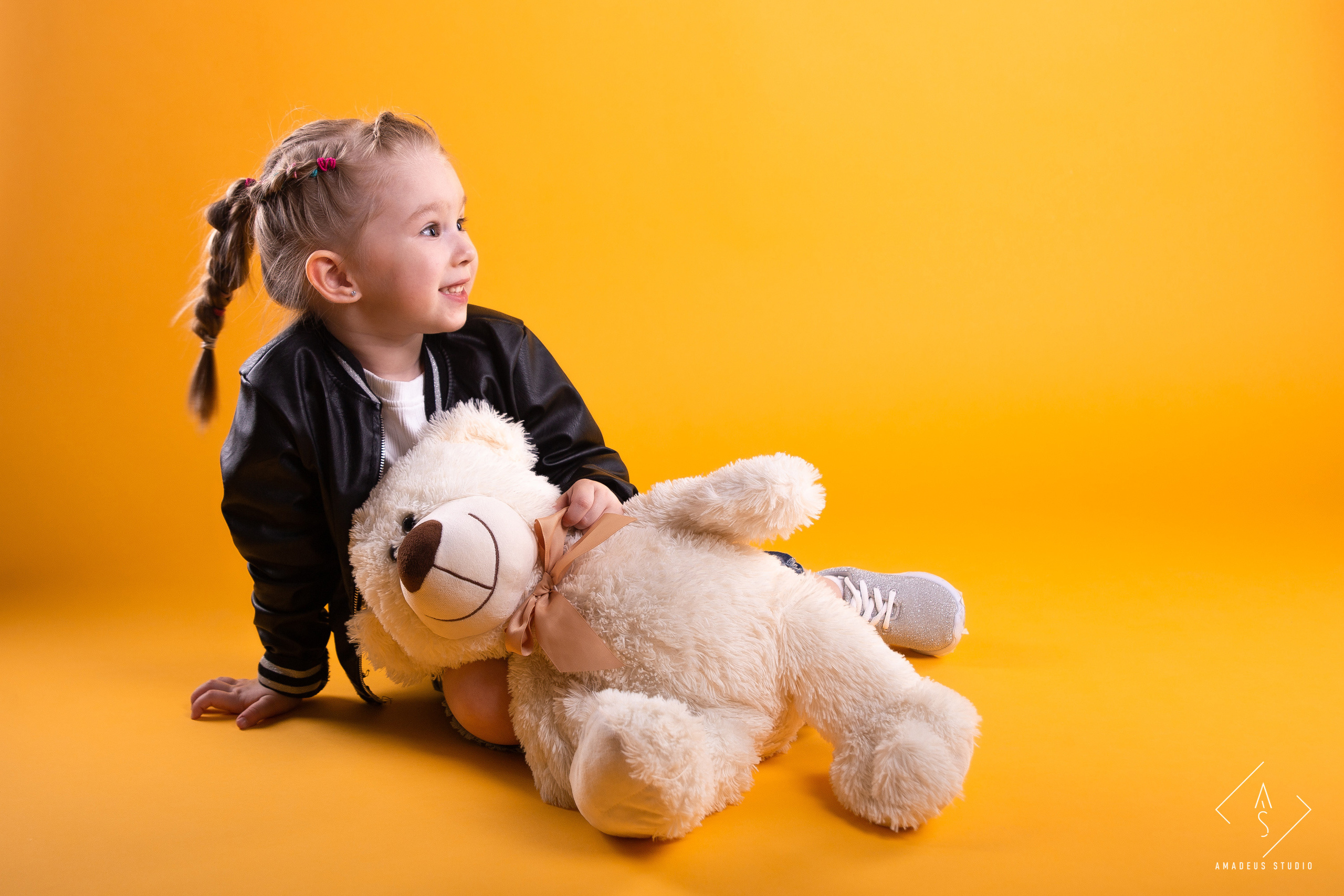 Children Studio Portrait Session | Dimitri Studio Edmonton