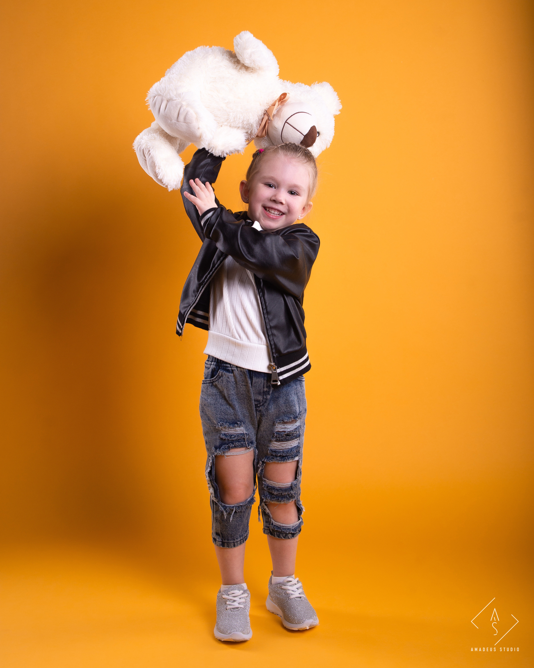 Children Studio Portrait Session | Dimitri Studio Edmonton