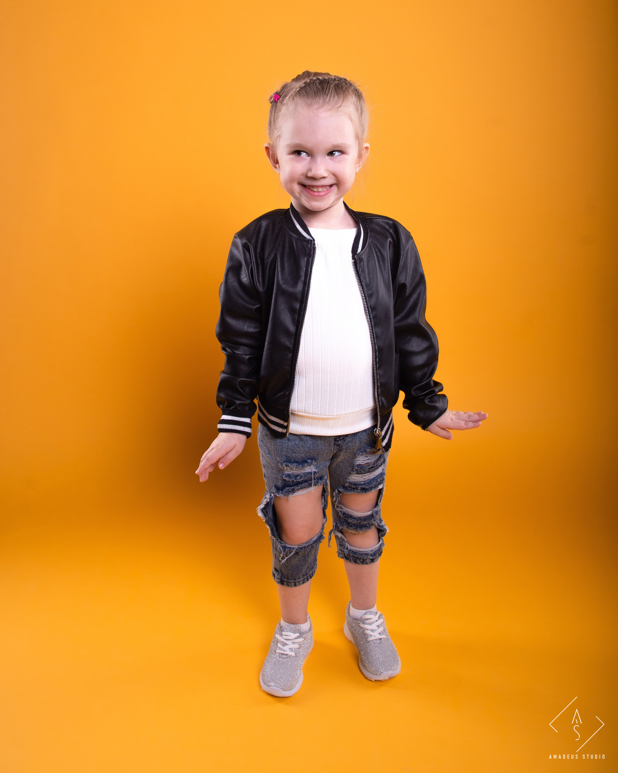 Children Studio Portrait Session | Dimitri Studio Edmonton