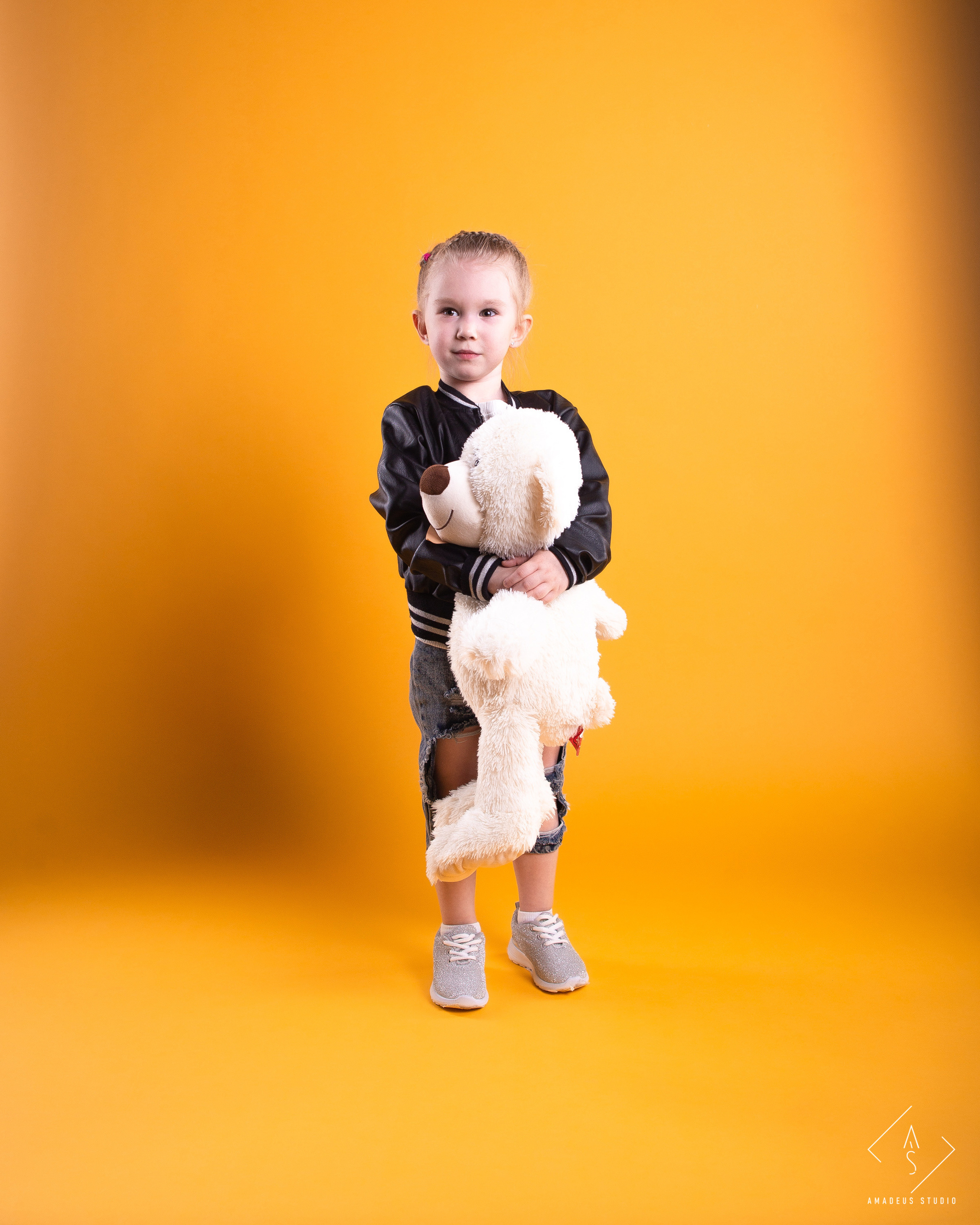 Children Studio Portrait Session | Dimitri Studio Edmonton
