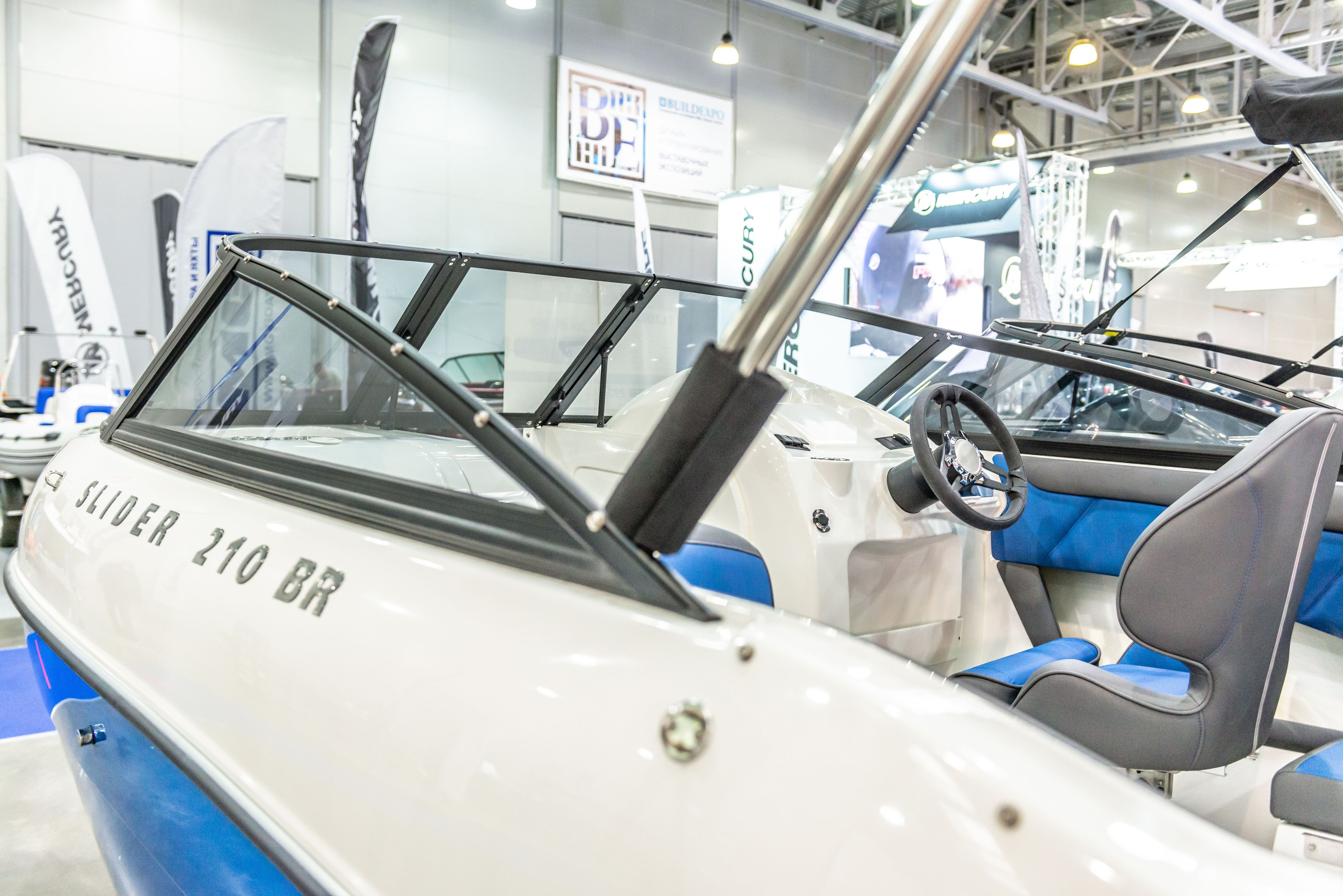Фотосъемка лодок на Moscow Boat Show 2022. PHOTOGRAPHER QUINTANA ROO