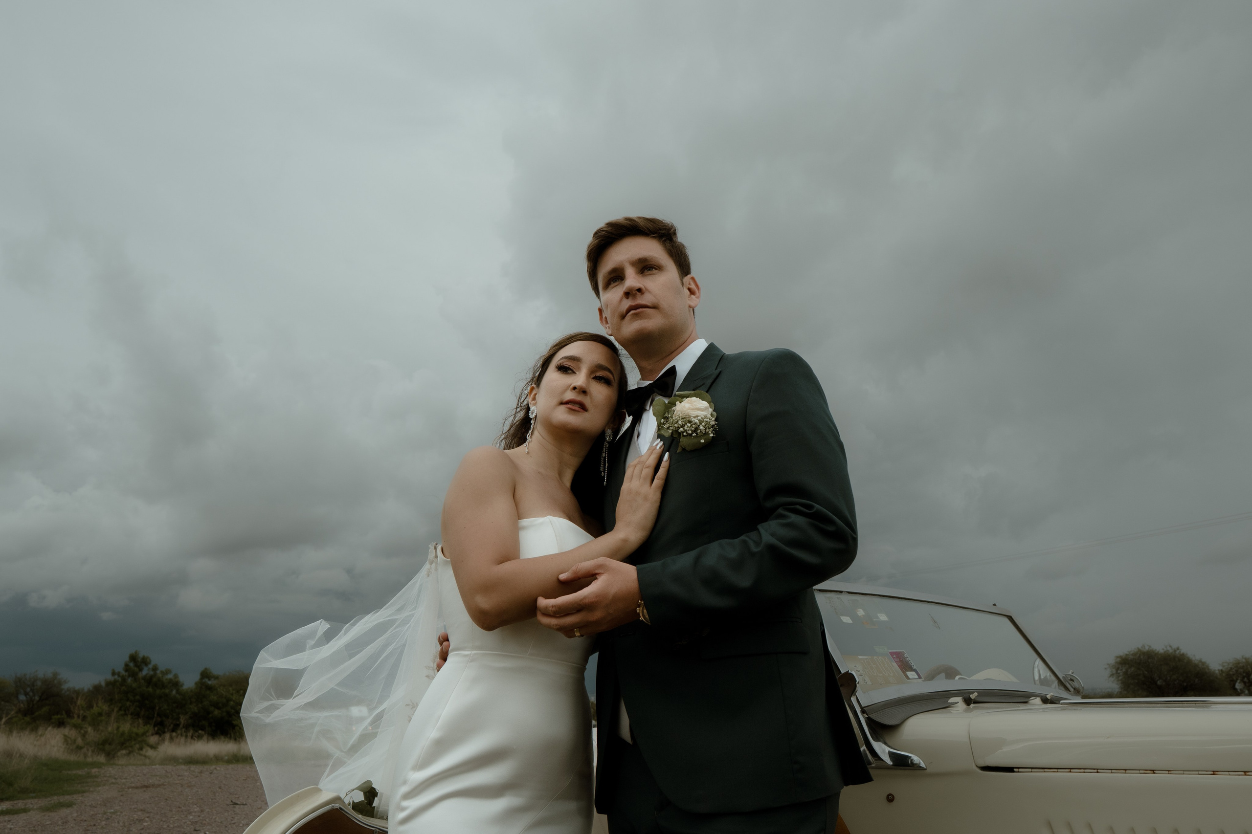 Jorge y Liliana. TWO MILLIMETERS