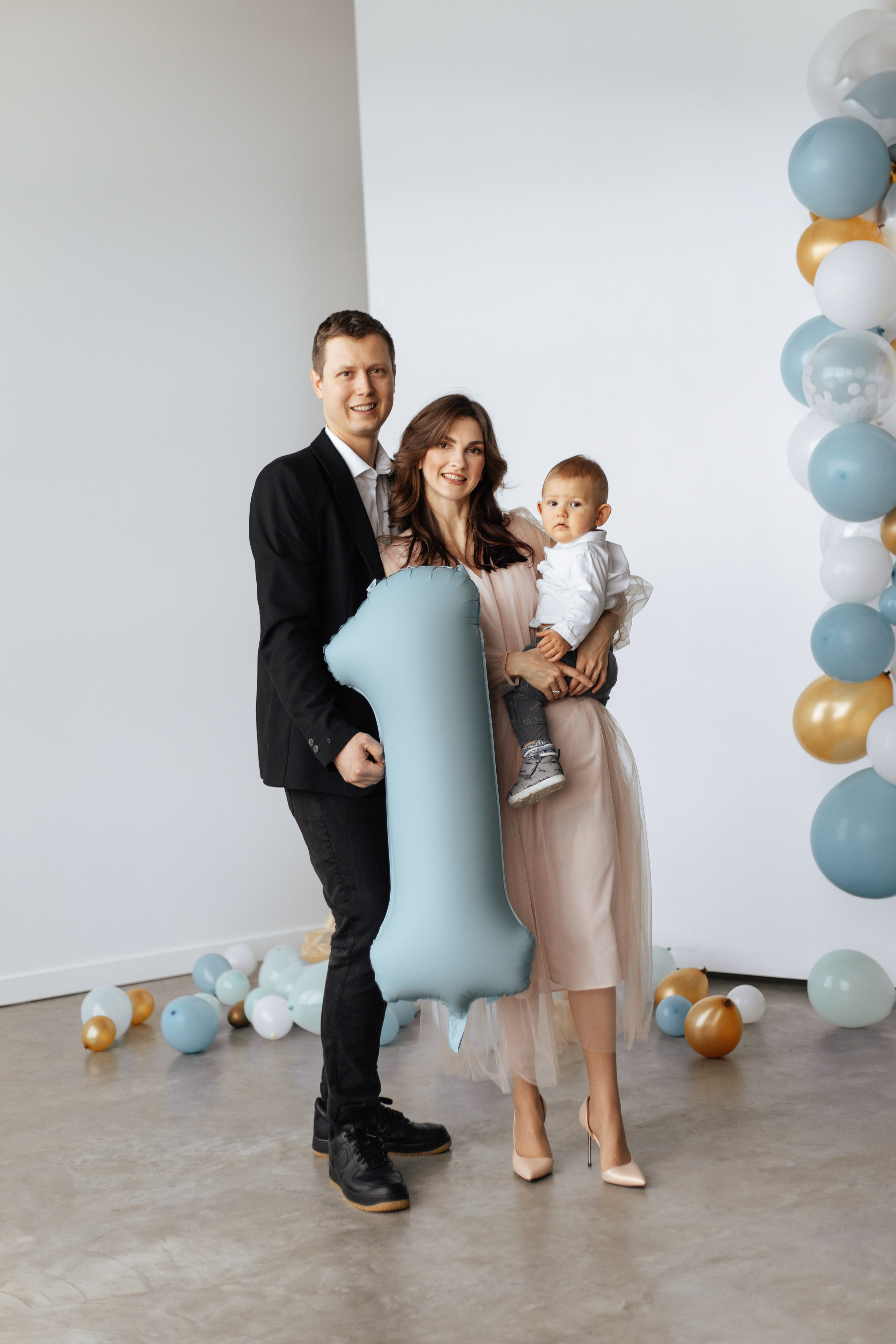Aleksandr’s first birthday. Photographer Elvira Hryshchenko